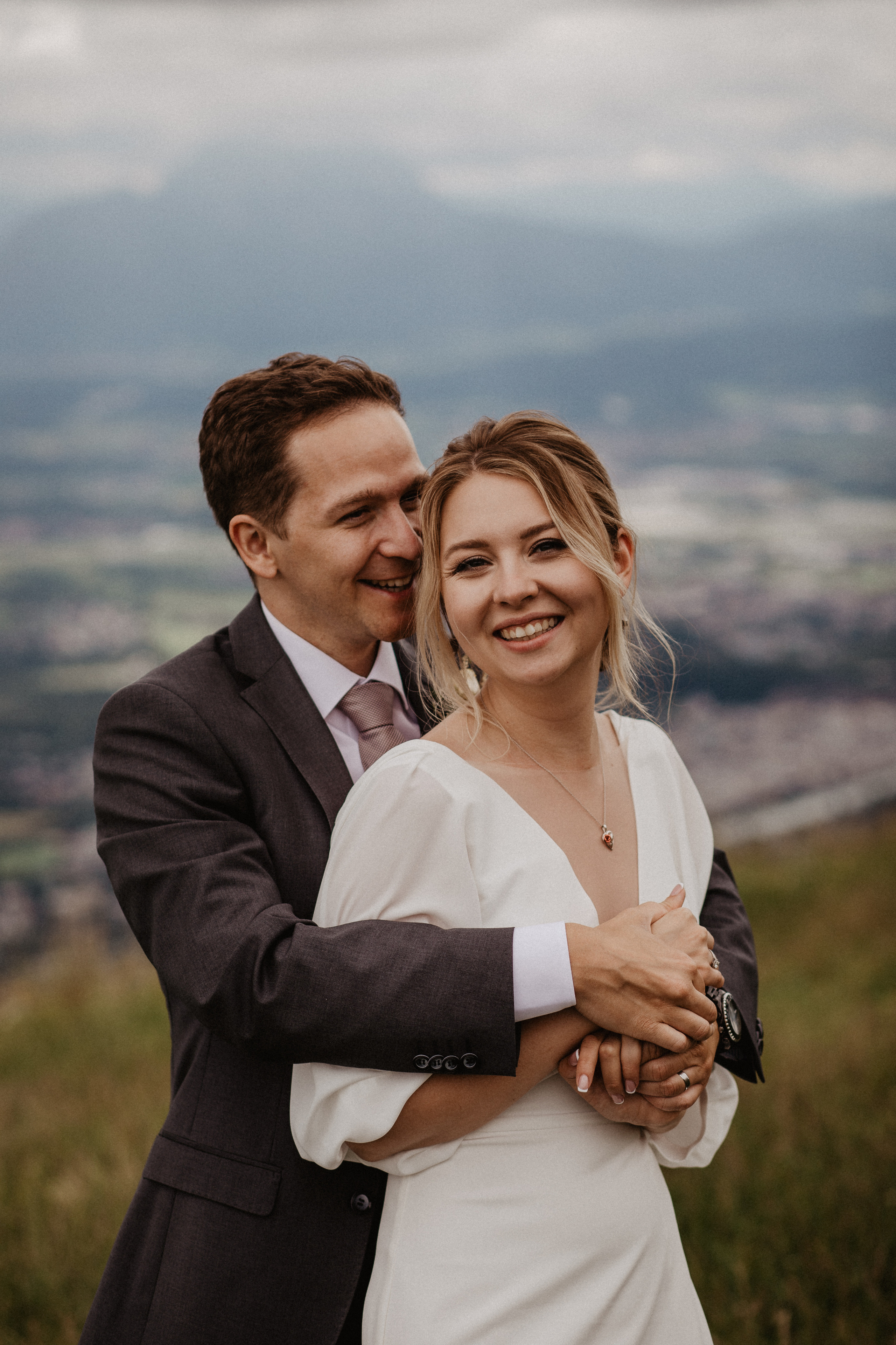 Christina+Roman. Iceland elopement photographer & videographer
