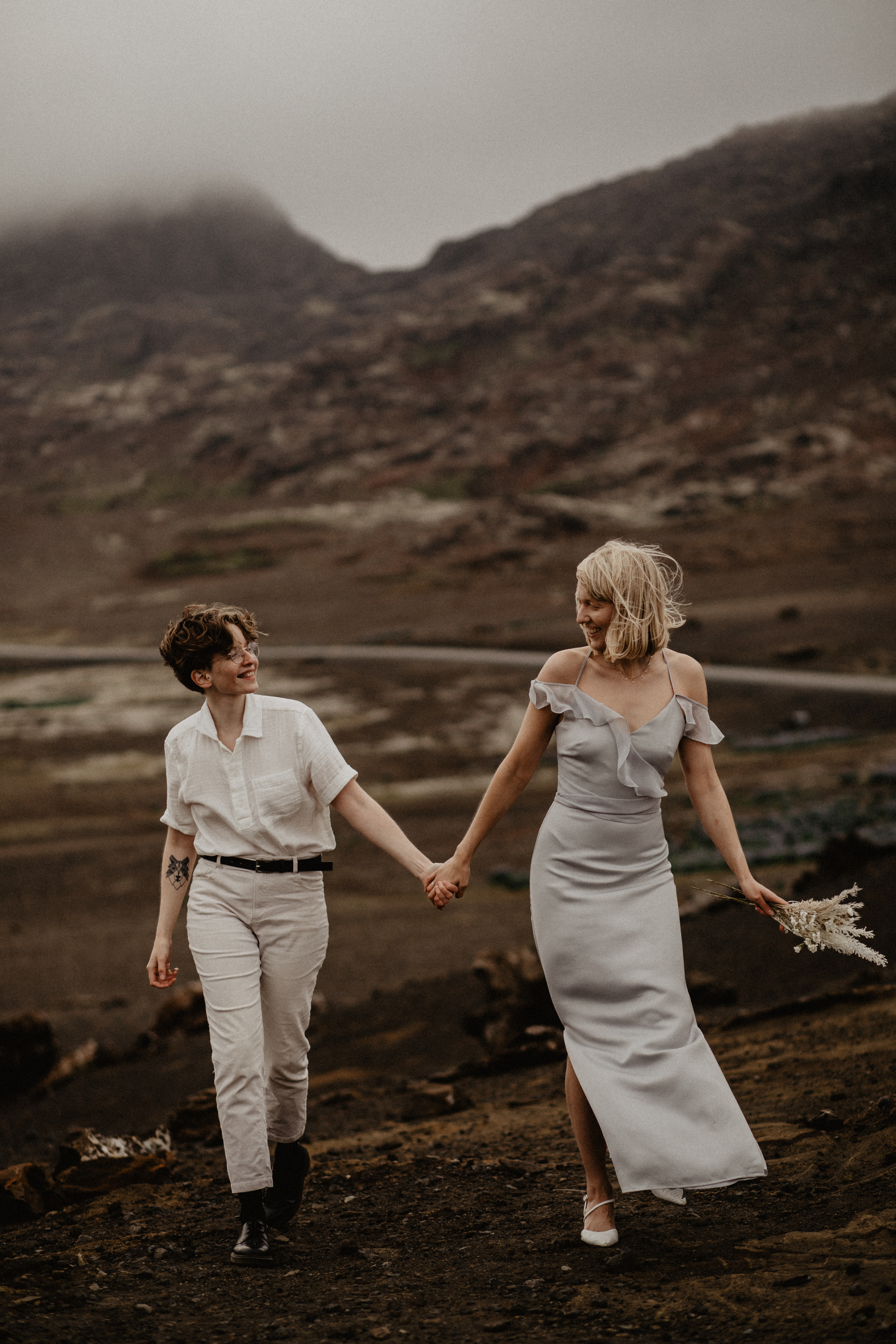 Ástrós+Sandra. Iceland elopement photographer & videographer