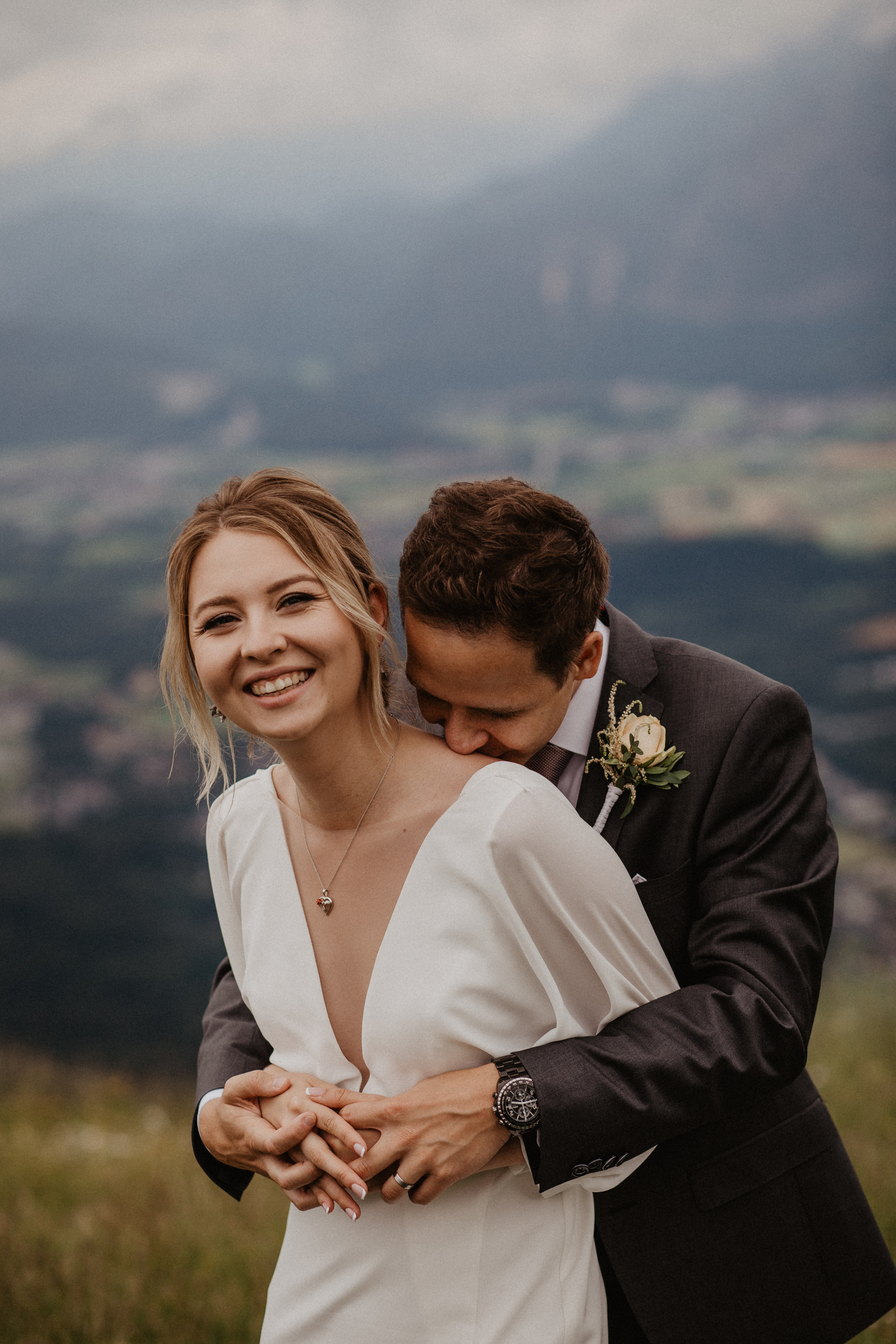 Christina+Roman. Iceland elopement photographer & videographer