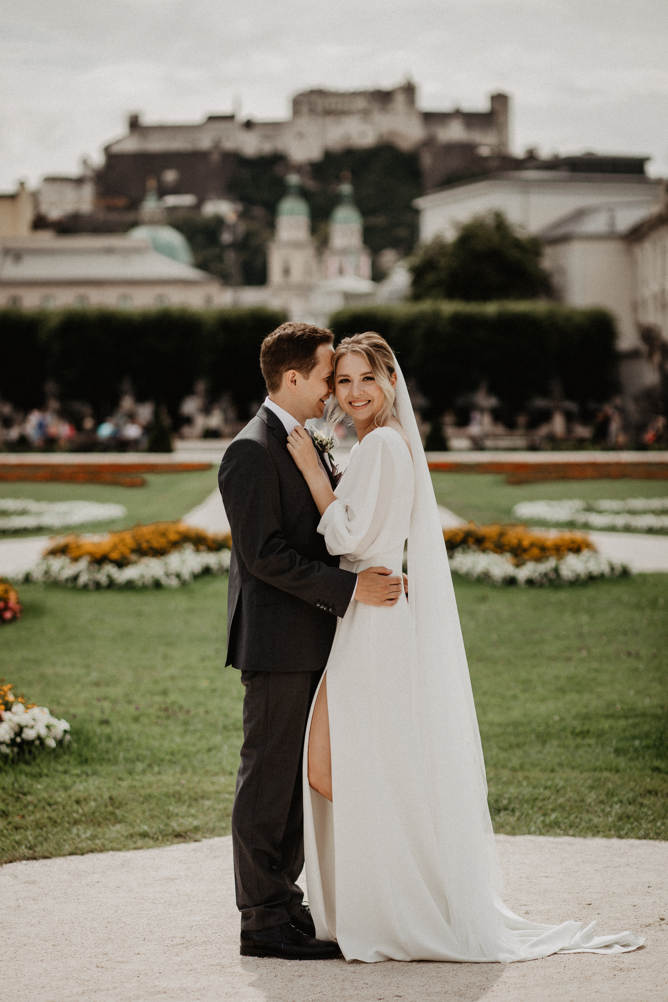 Christina+Roman. Iceland elopement photographer & videographer