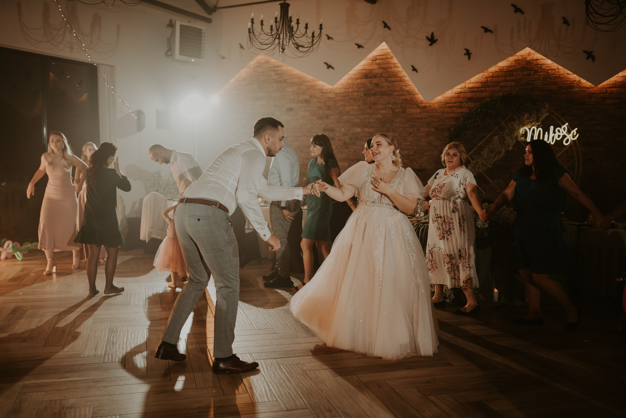 Trzy Drzewa: wspaniała uroczystość Wiktorii i Kamila. Karkowskafoto - fotografia miłości