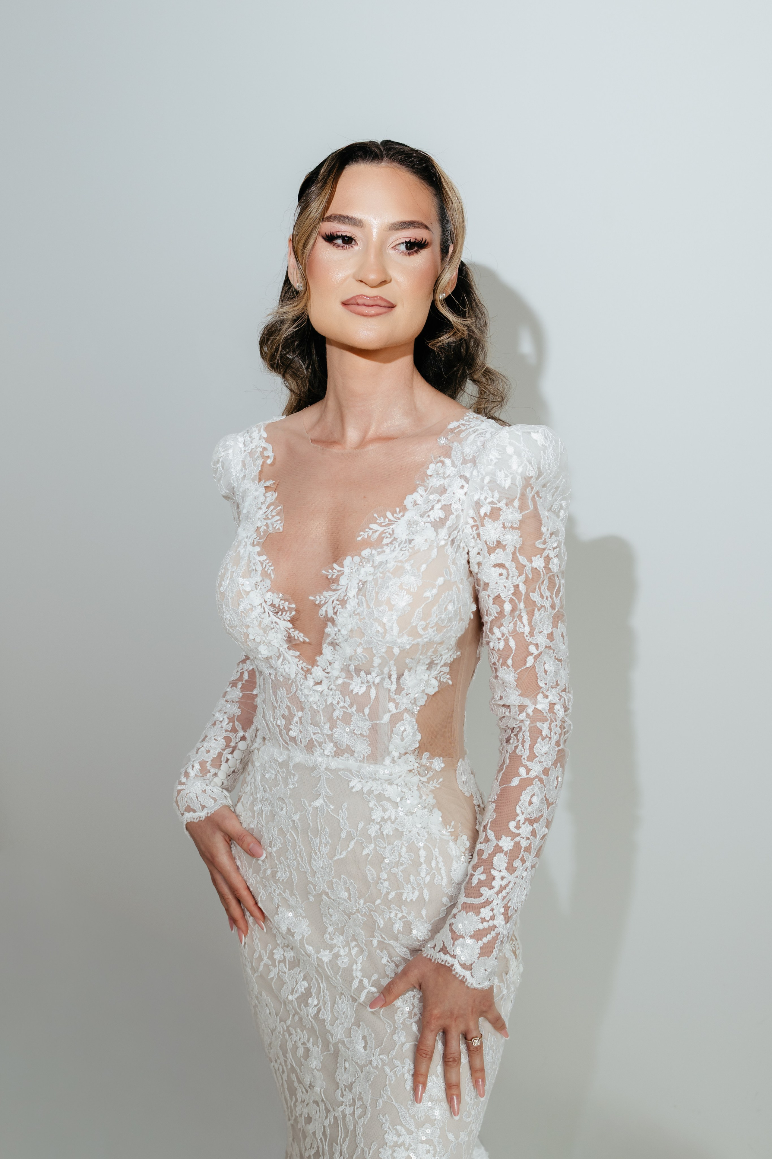 ABOUT ME. Wedding Photographer Editorial Storytelling Cluj, Romania & Europe|Lore Photography