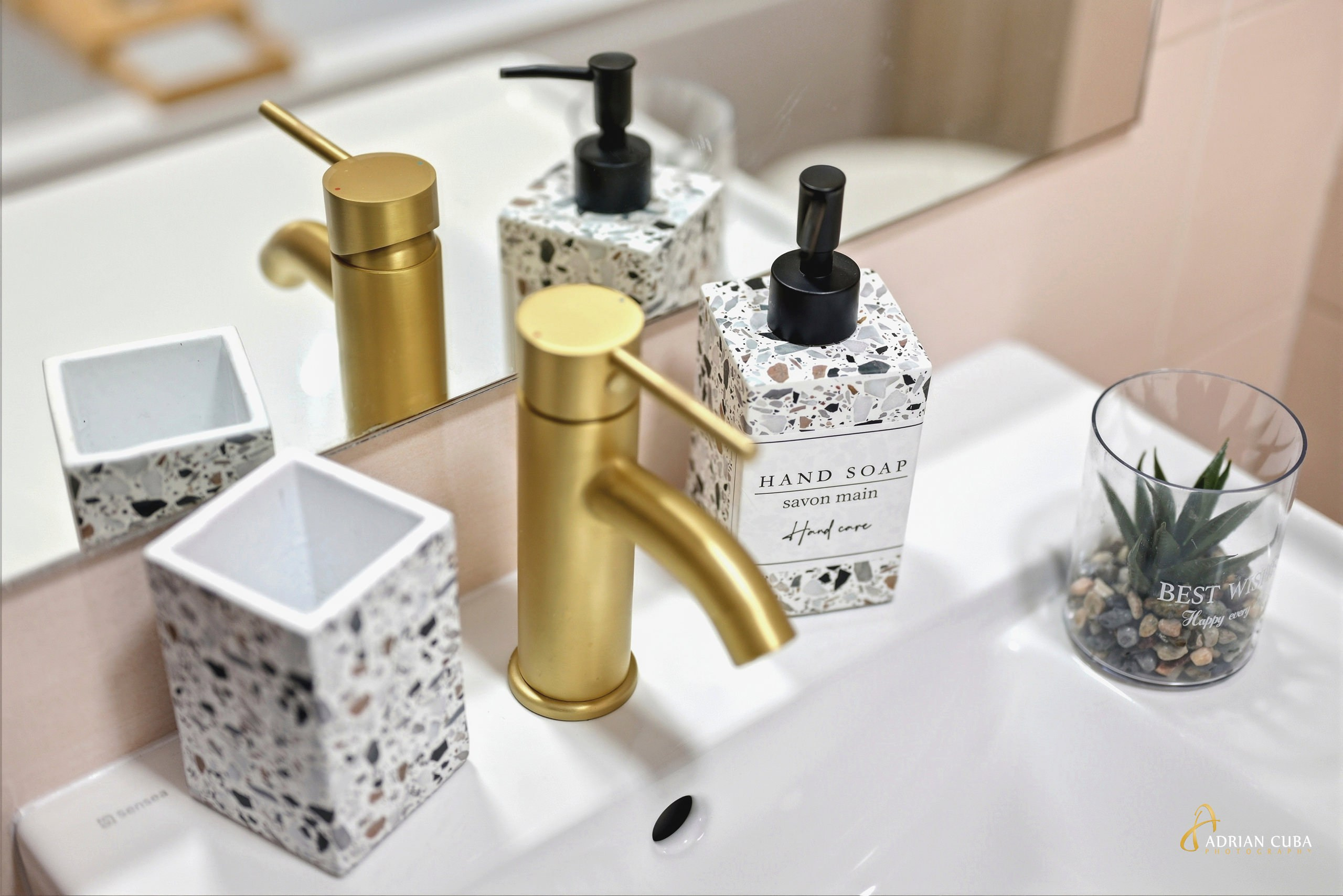 Fotograf Imobiliare Iași | Adrian Cuba — Arhitectură & Airbnb