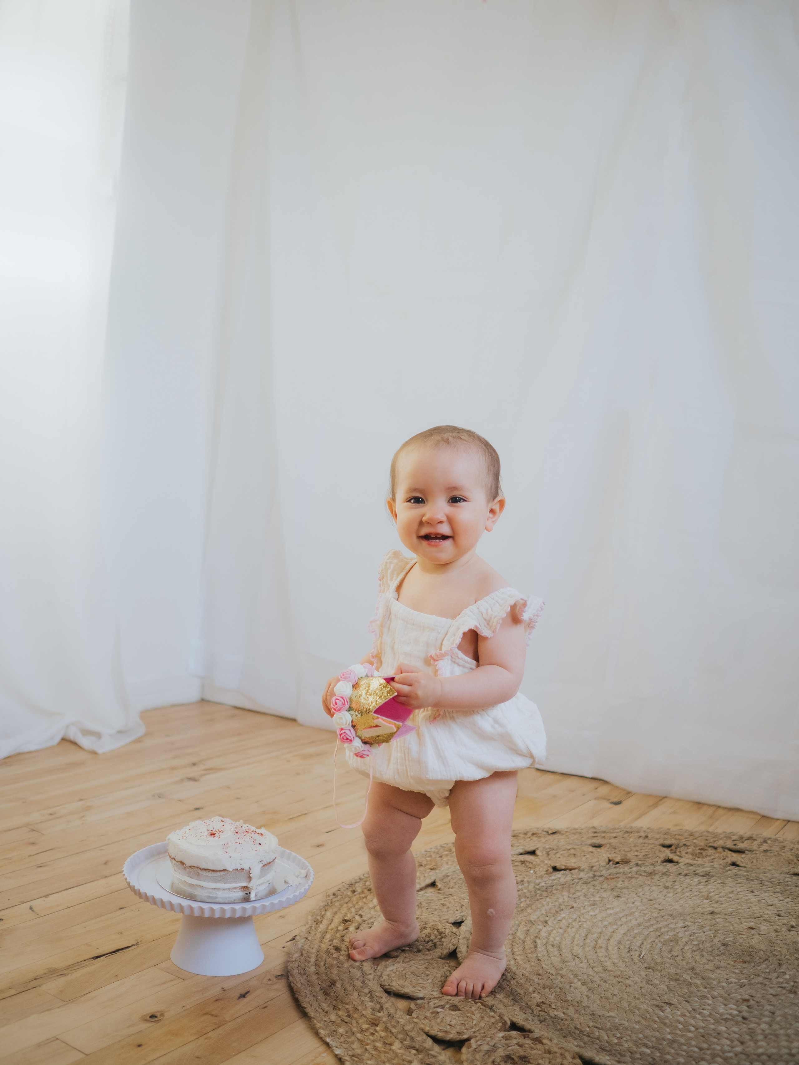 Cake Smash. Mimosa Studios — Motherhood & Family Photographer in Montreal