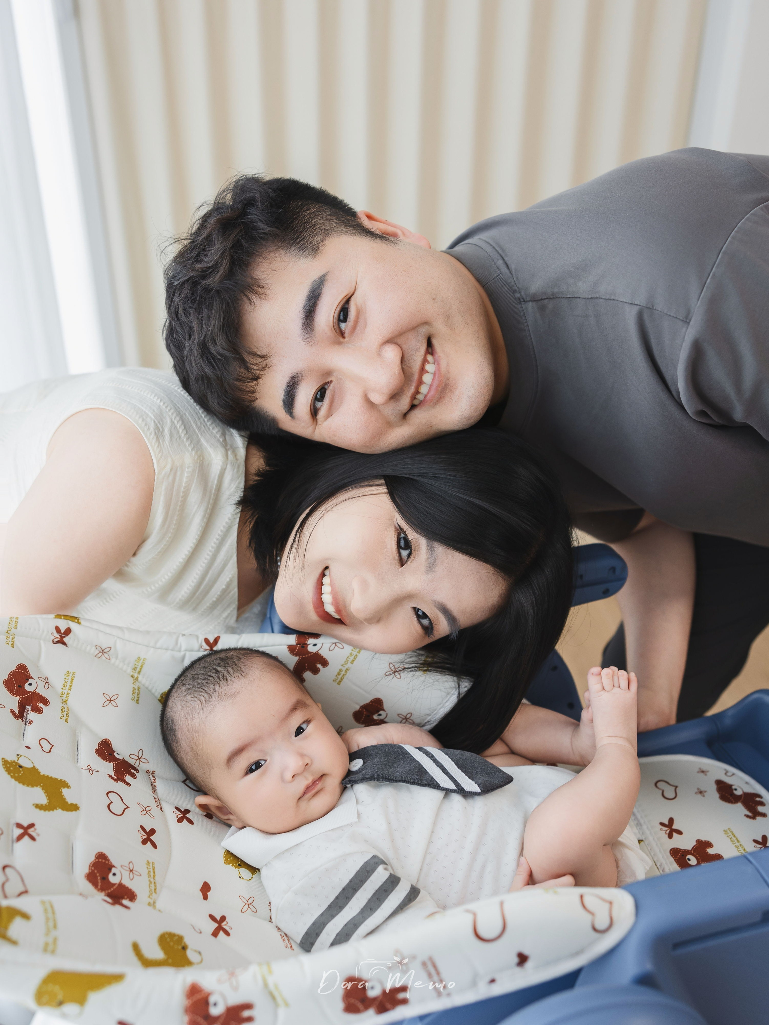 100-Day Baby Photos at Home | Shanghai Family Photographer