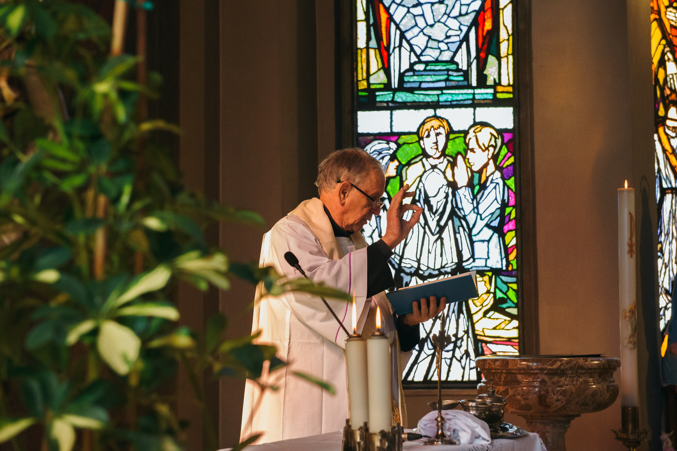 Baptism photography in Milan and nearby areas. Anastasiia Buchinskaia Photographer in Milan