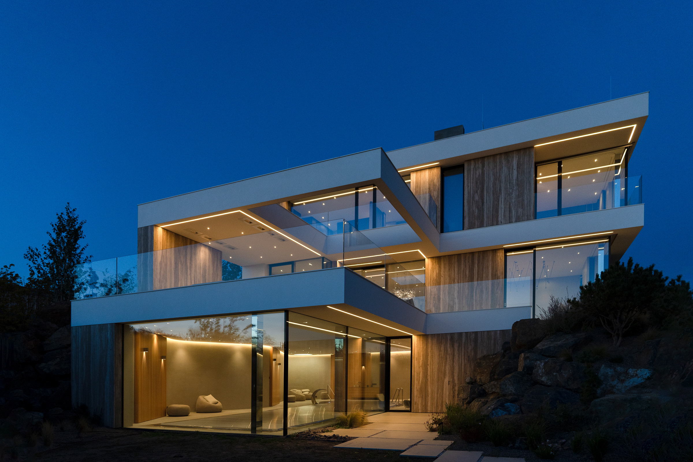 Architekt Praha - Navrhujeme luxusní domy. Špičková moderní architektura. architektonické studio Praha. Architekti rodinných domů | Architektonické studio Praha. Zahradní architekt. Bytový Architekt a Návrhy interiérů. Architekt rodinných domů. Luxury villa. Nejlepší Vily. Luxury vila.