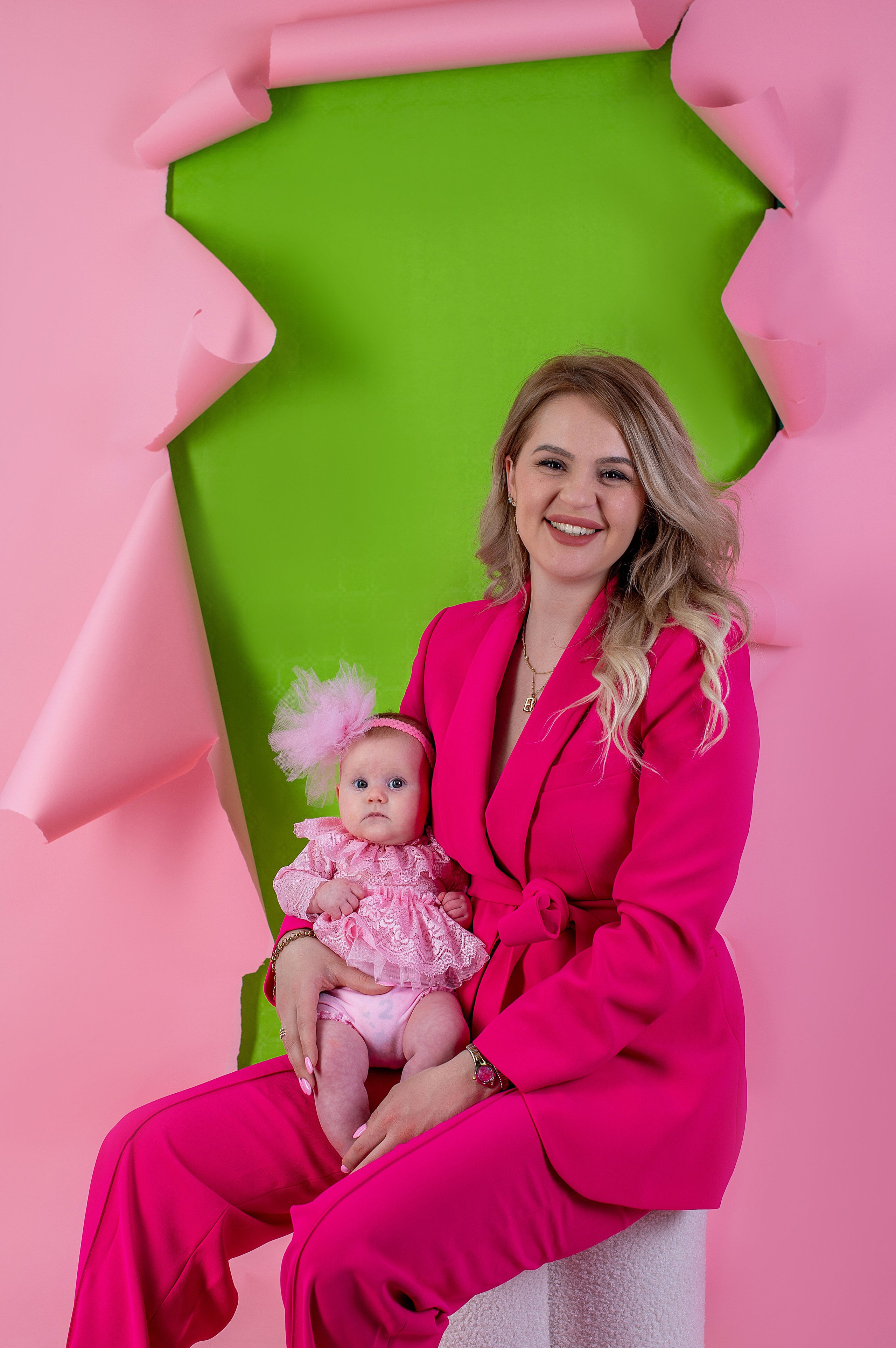 Muttertag Aktion bis 31.5.2025. Newbornfotograf Kinderfotograf Ulm Familienfotograf Anastasia Neu-Ulm