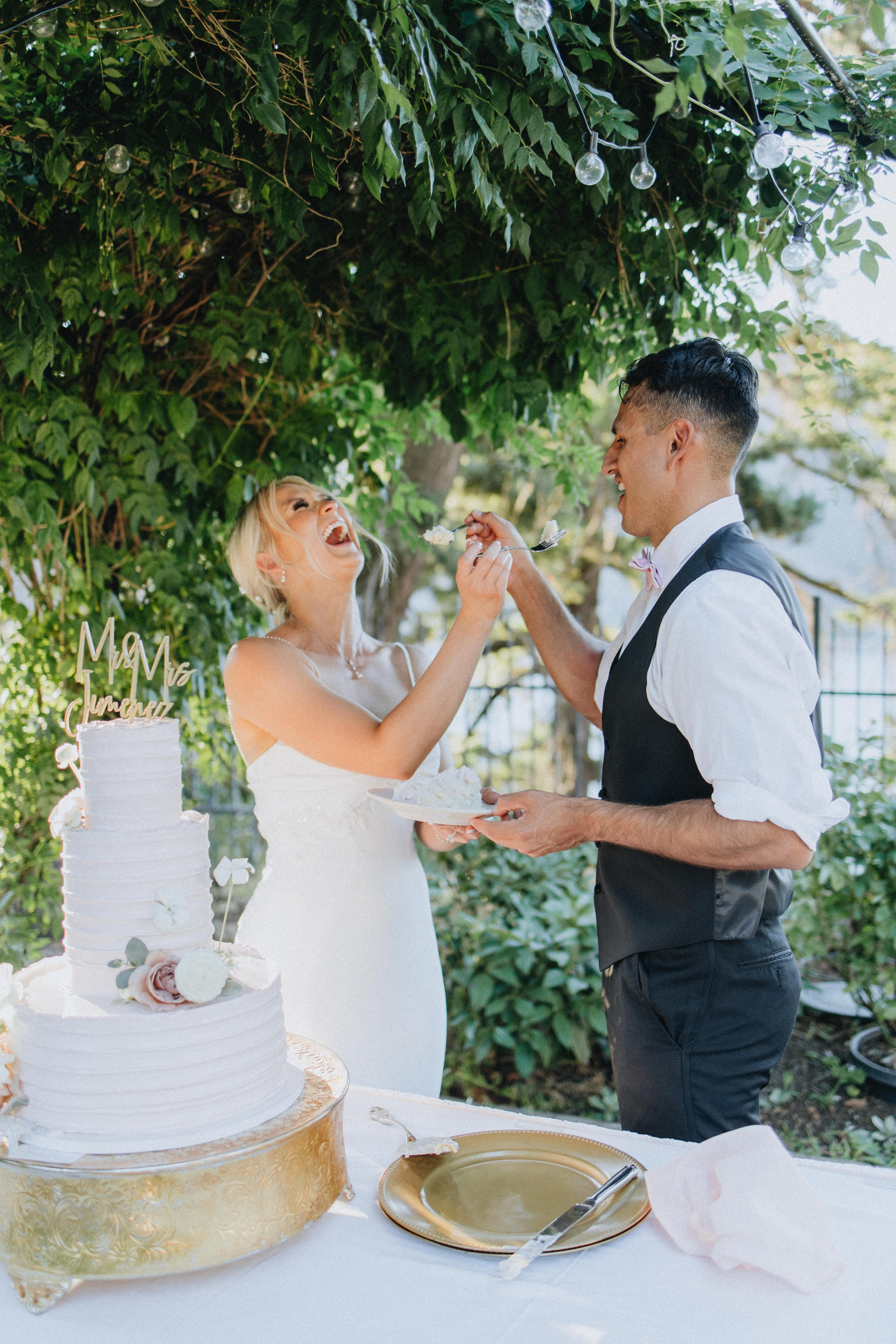 Brook & Richard's Wedding in Portland Oregon| Captured by Georgy Shishkin, Professional Wedding Photographer Seattle, Bend & Oregon Coast. Capturing Love in the Heart of the Pacific Northwes