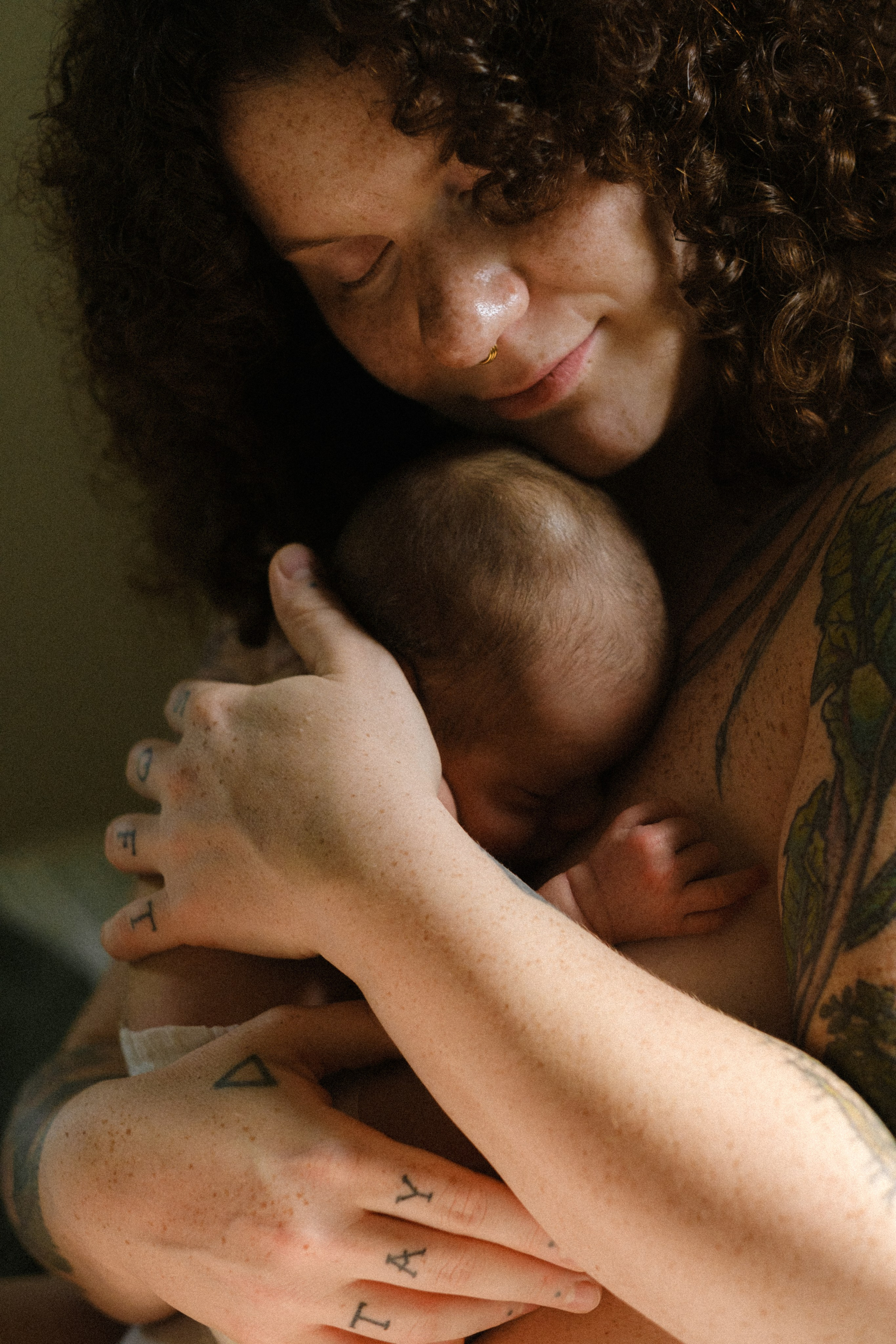 What to Expect from a Relaxed, In-Home Newborn Photo Session | Richmond, VA. Family Photographer Anna Dobrovolskaia | Richmond, VA