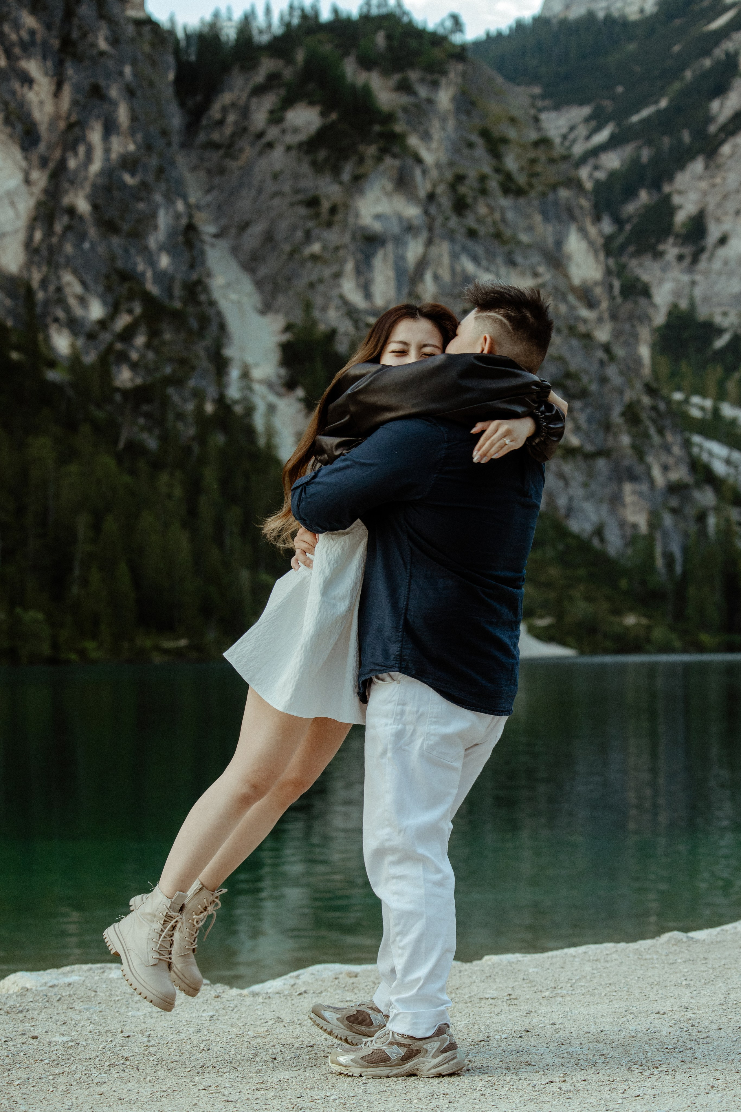 Sunrise proposal at Lago di Braies | Dreamy engagement in the Dolomites. Iceland elopement photographer & videographer