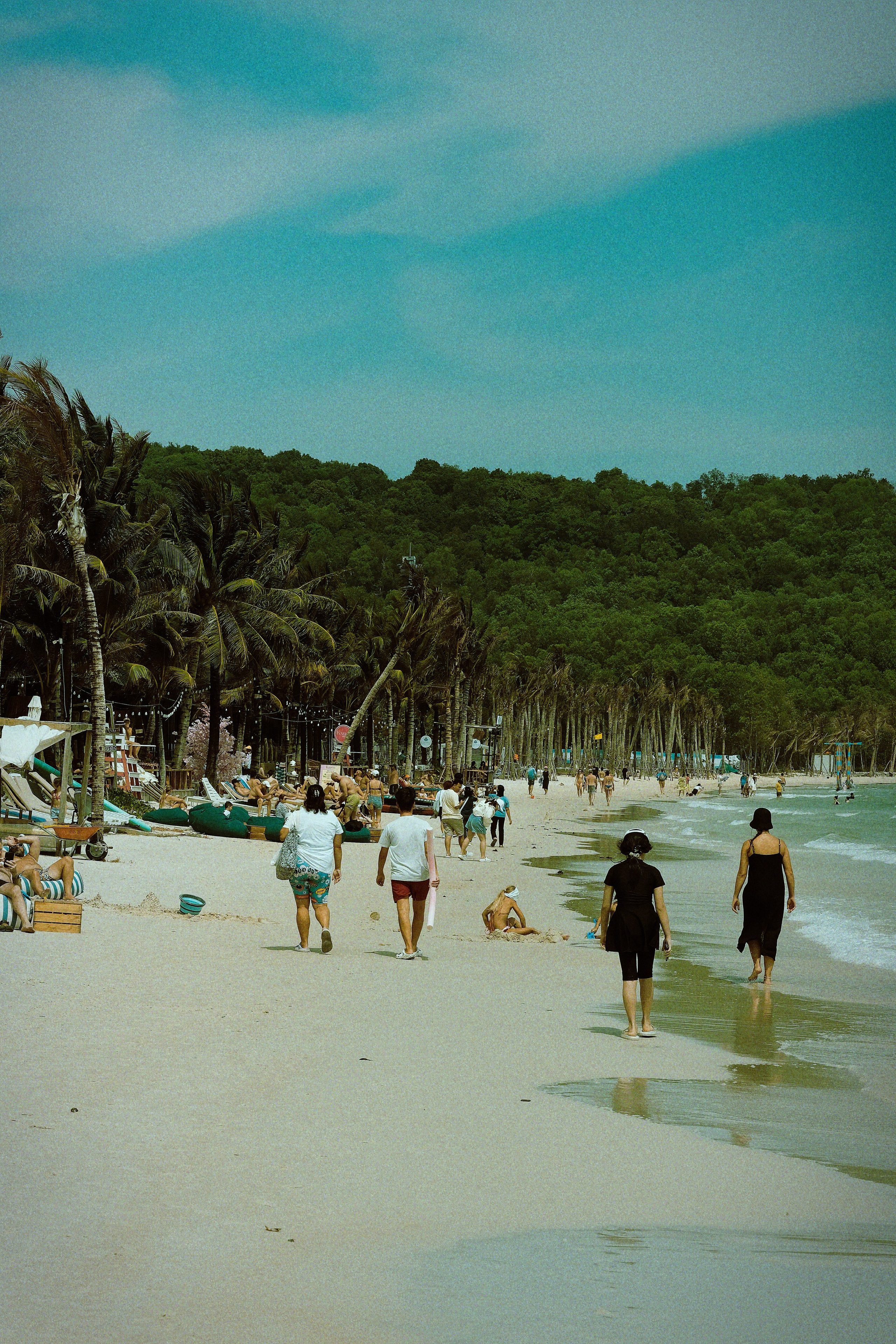 The Life of the Others | Phú Quốc 🇻🇳 |📍Vietnam. 中国街头摄影 | The Streets of China Through My Eyes | 深圳