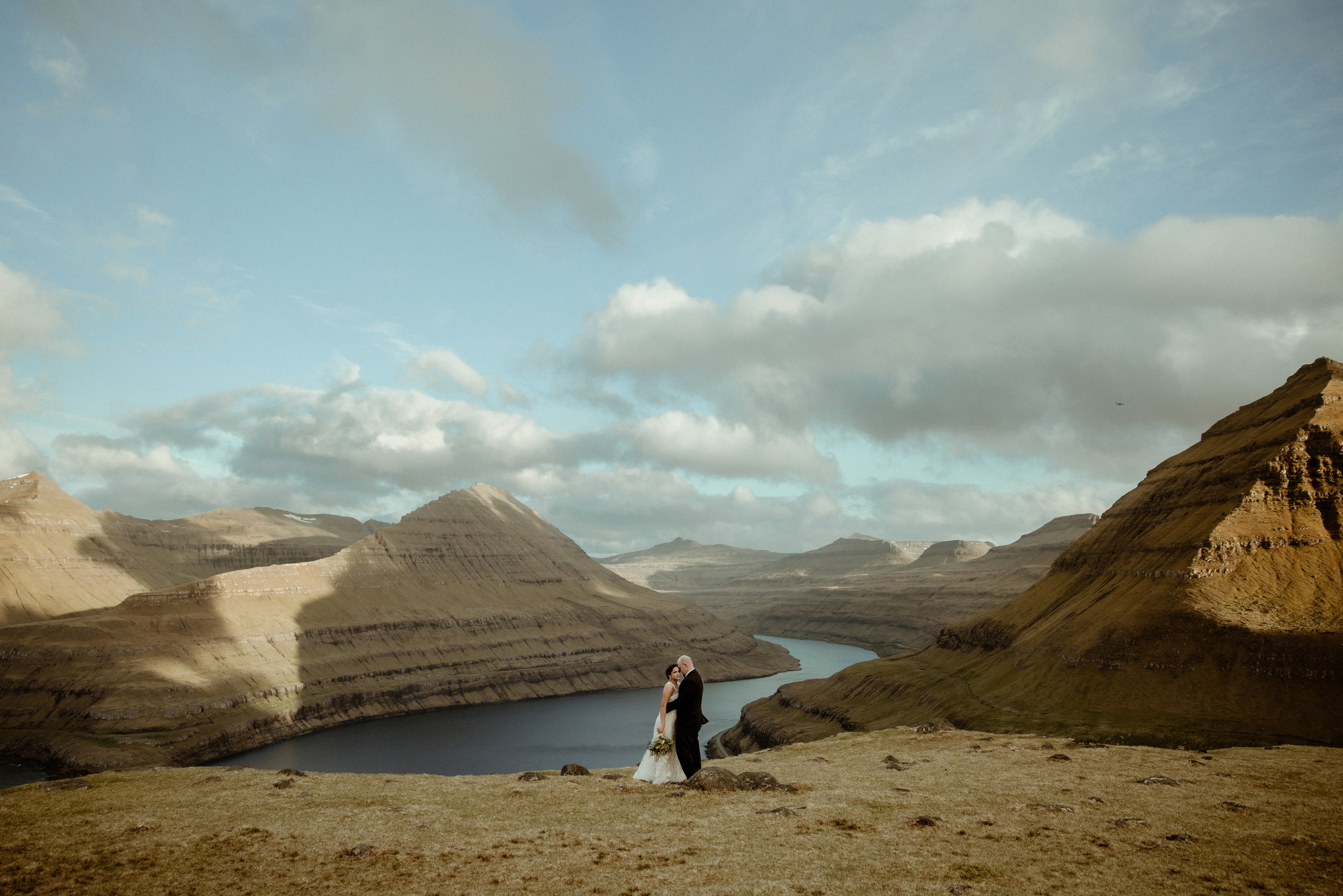 Faroe Islands elopement | Adventure wedding in Faroe Islands. Iceland elopement photographer & videographer