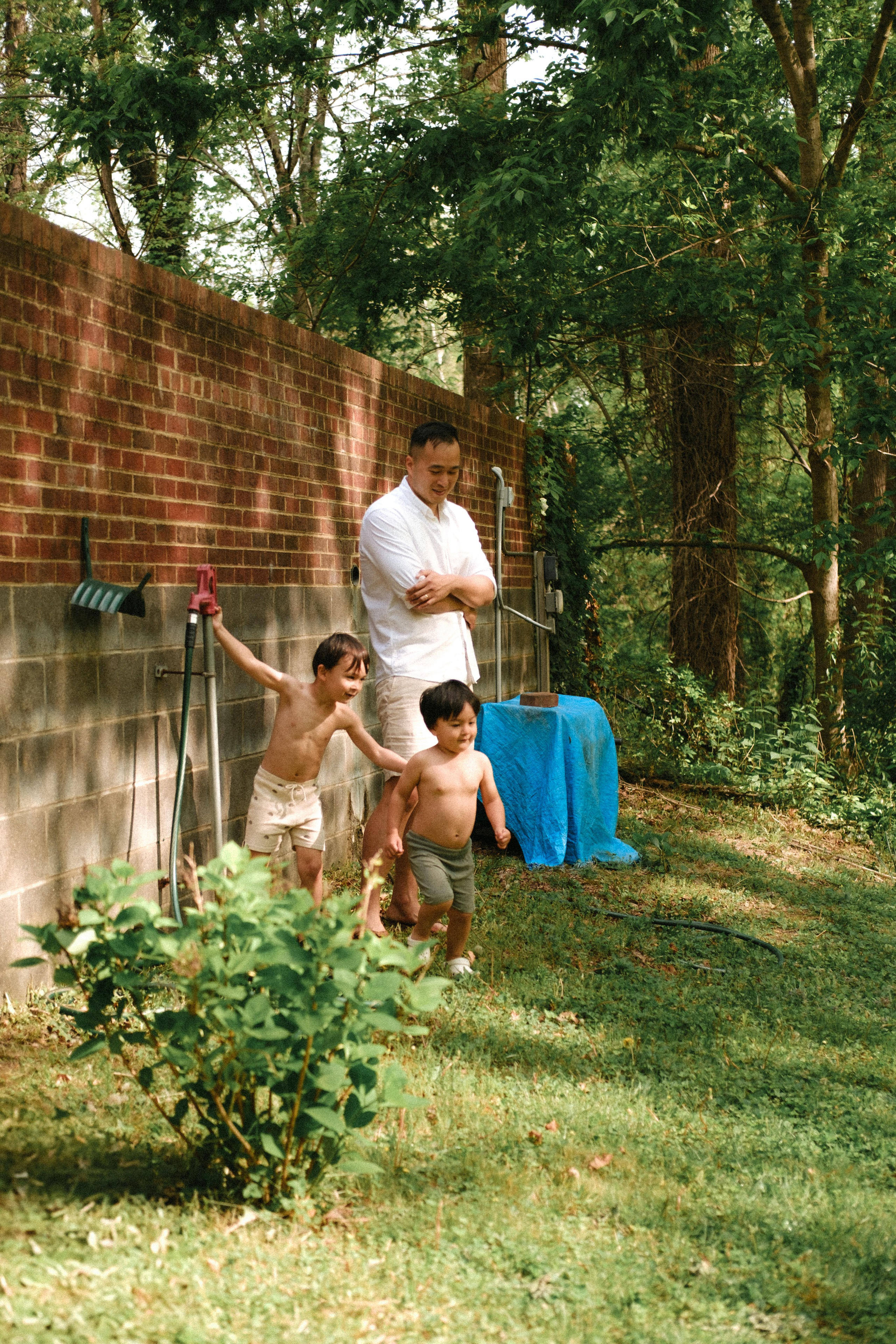 Cozy In-Home Family Photo Session in a Historic Richmond Victorian Home. Family Photographer Anna Dobrovolskaia | Richmond, VA
