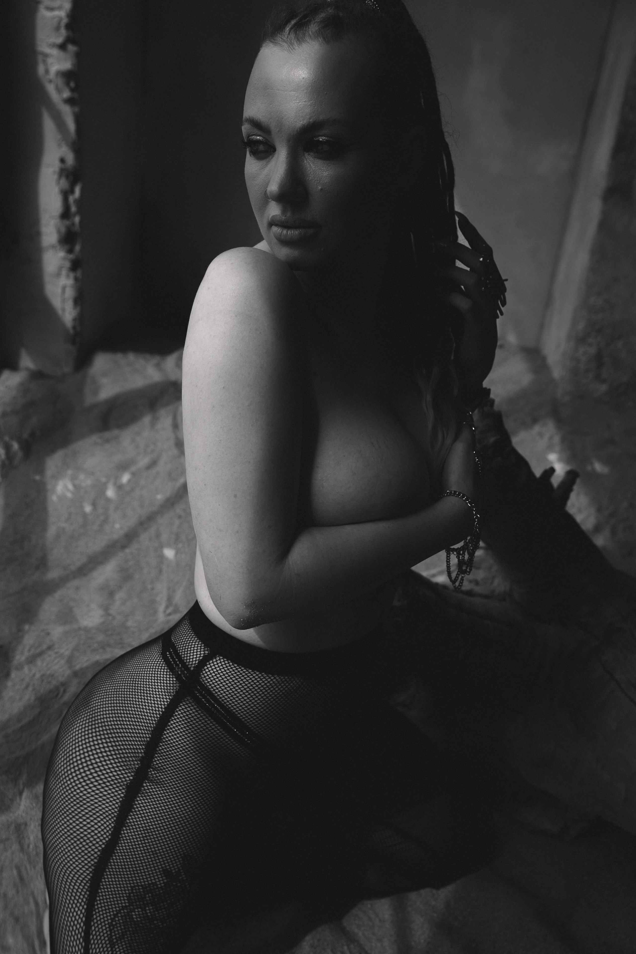 Фотография в стиле ню Бишкек. Валерия Вартанова. Фотограф