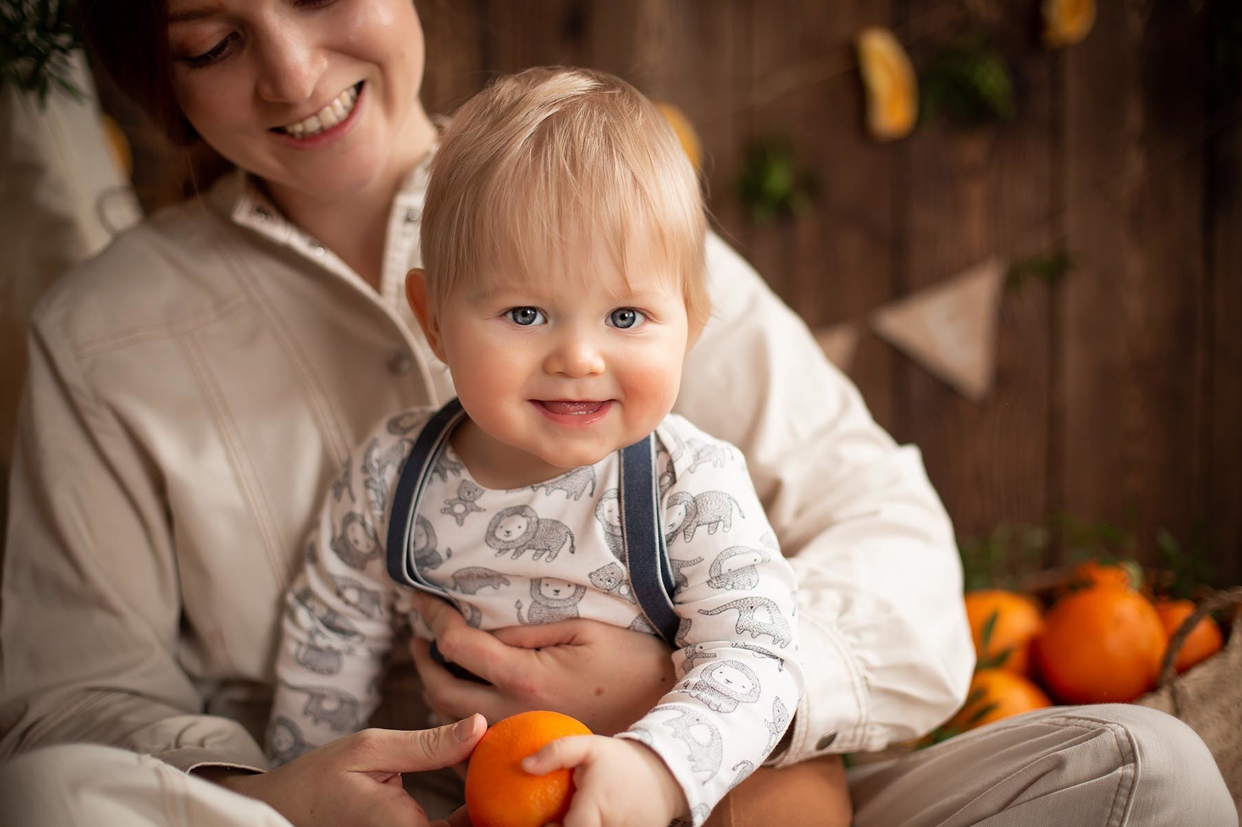 Baby Photographer in Essex | First Year Milestone Portraits by Irene Chaikeen. Irene Chaikeen | Maternity and newborn photoshoot in Essex/London
