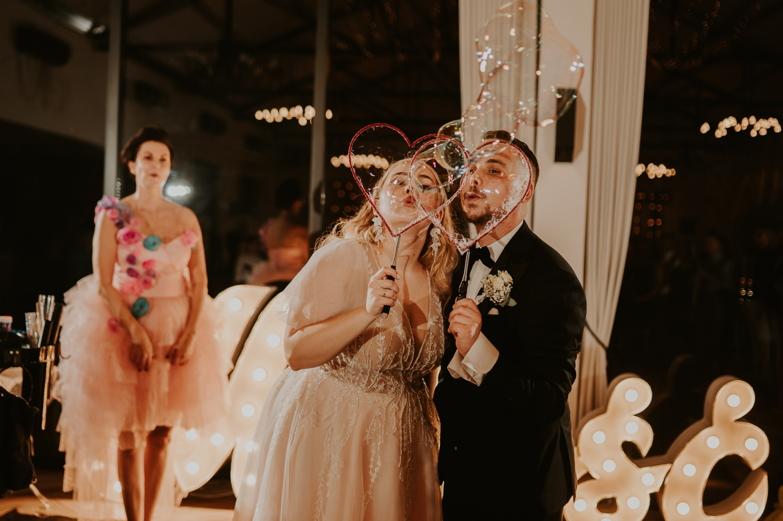 Trzy Drzewa: wspaniała uroczystość Wiktorii i Kamila. Karkowskafoto - fotografia miłości