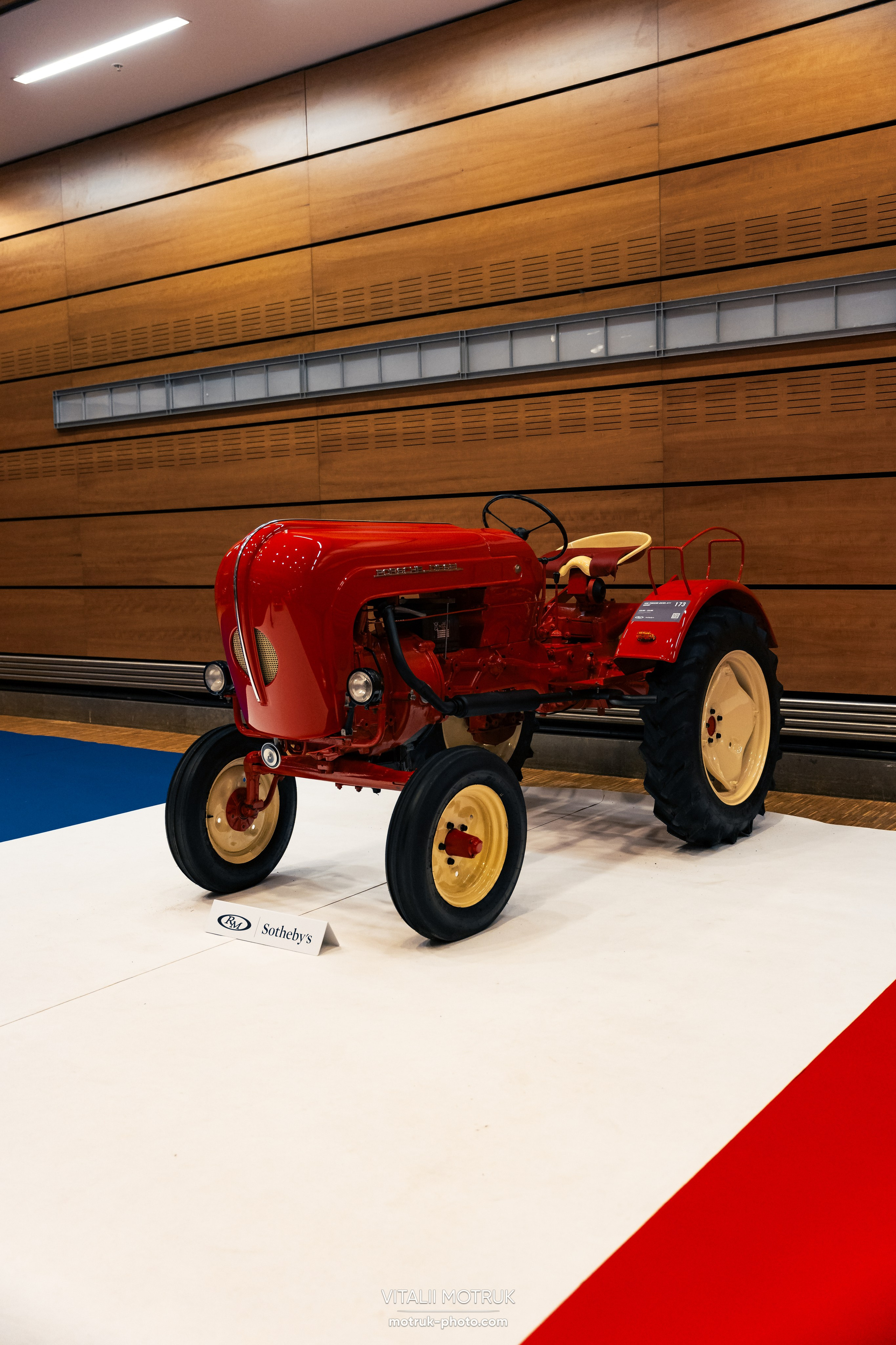 RM Sothebys 2025. Photographer in Paris — Vitalii Motruk