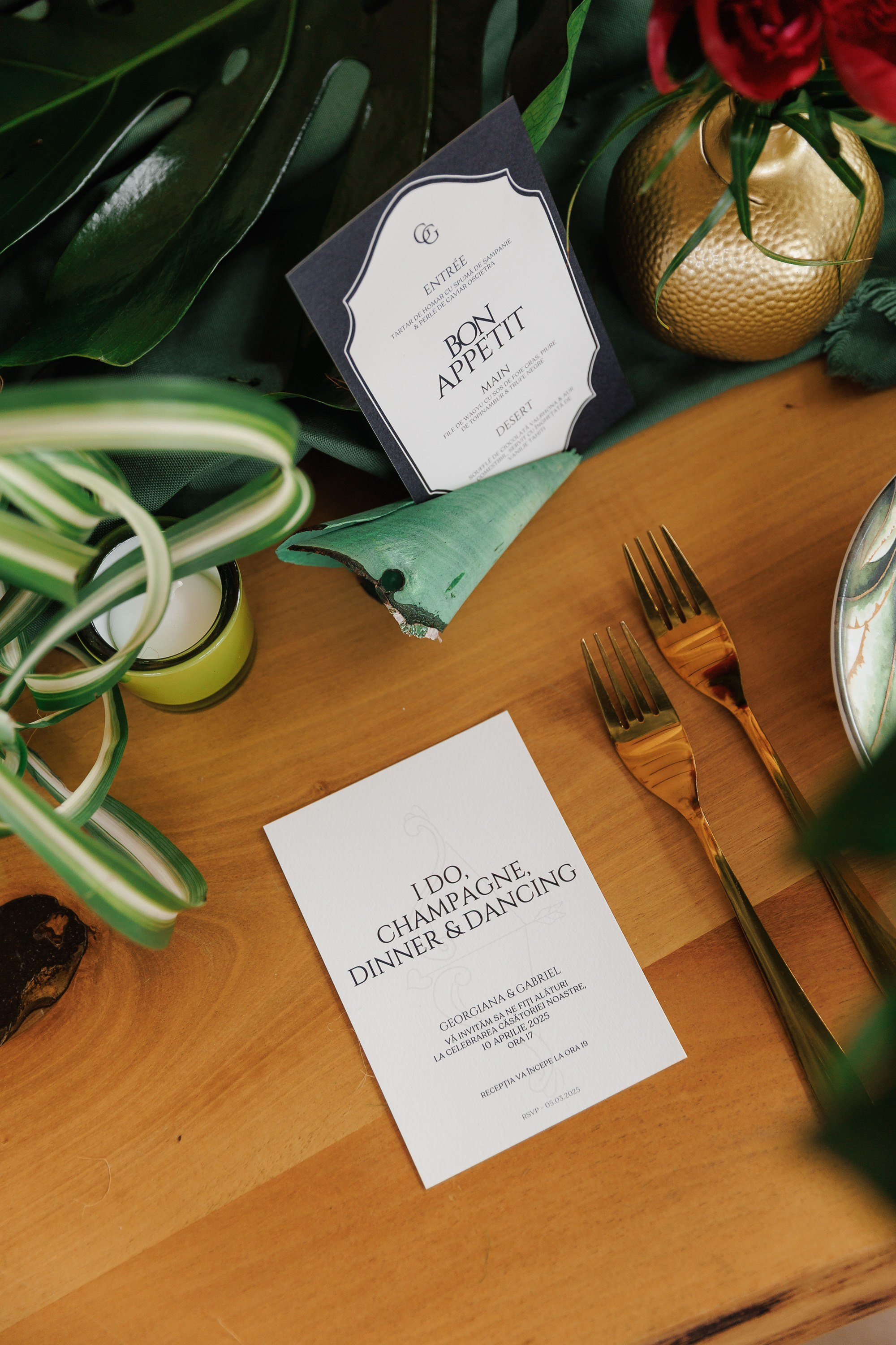 Fotograf nunta Bucuresti – Heaven by the Lake, Snagov | Fotografii elegante, editate natural. Fotograf nunta Bucuresti - Manu Ivanciu