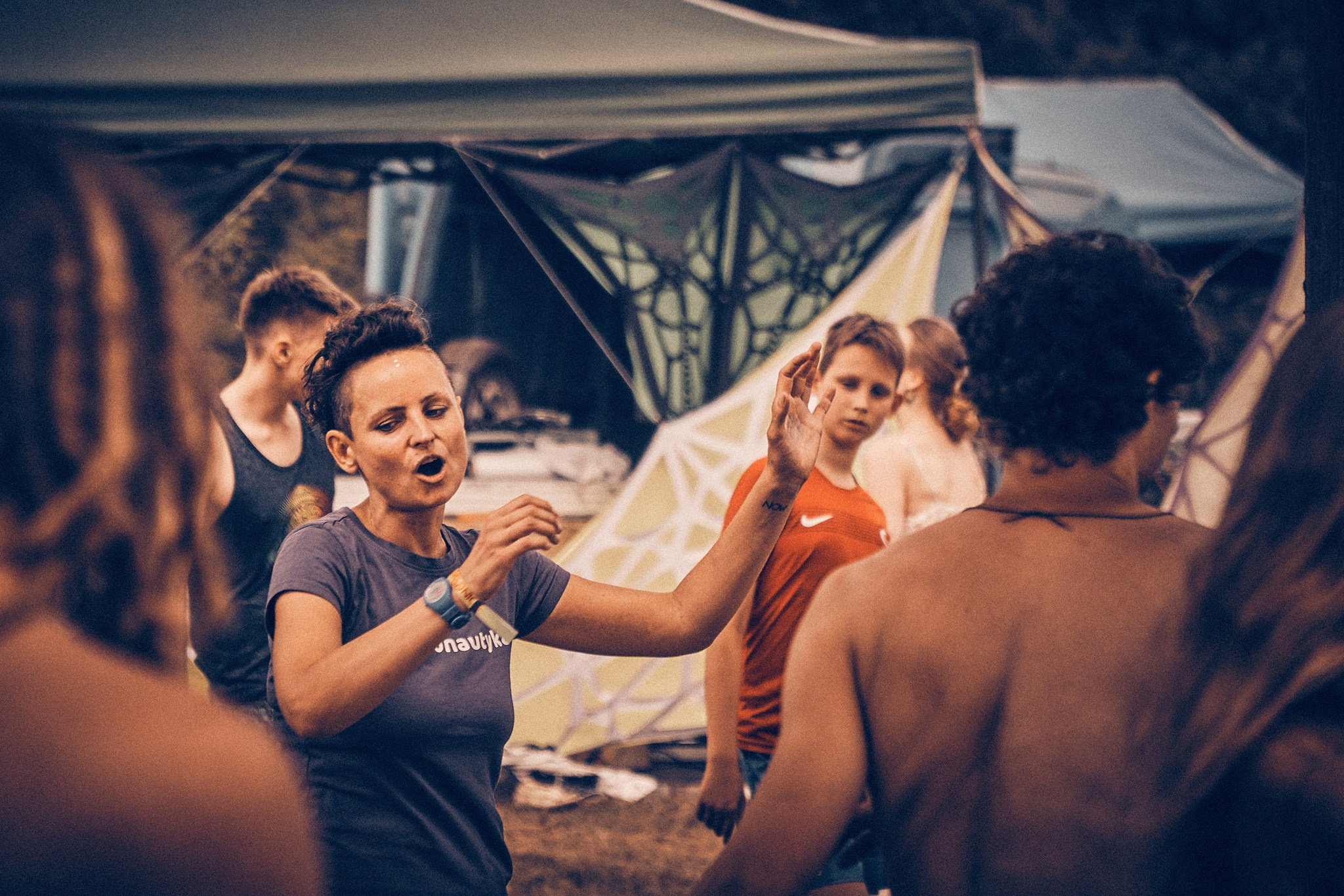 Portrety Ludzi, zrobione na Festiwalach Świadomościowych i Muzycznych: Dharma, ZIELONE KRĘGI, Wibracje, FRUŃ, Organic, Turkusowa Wyspa. Andriej Szypilow - Fotografia & Wideografia