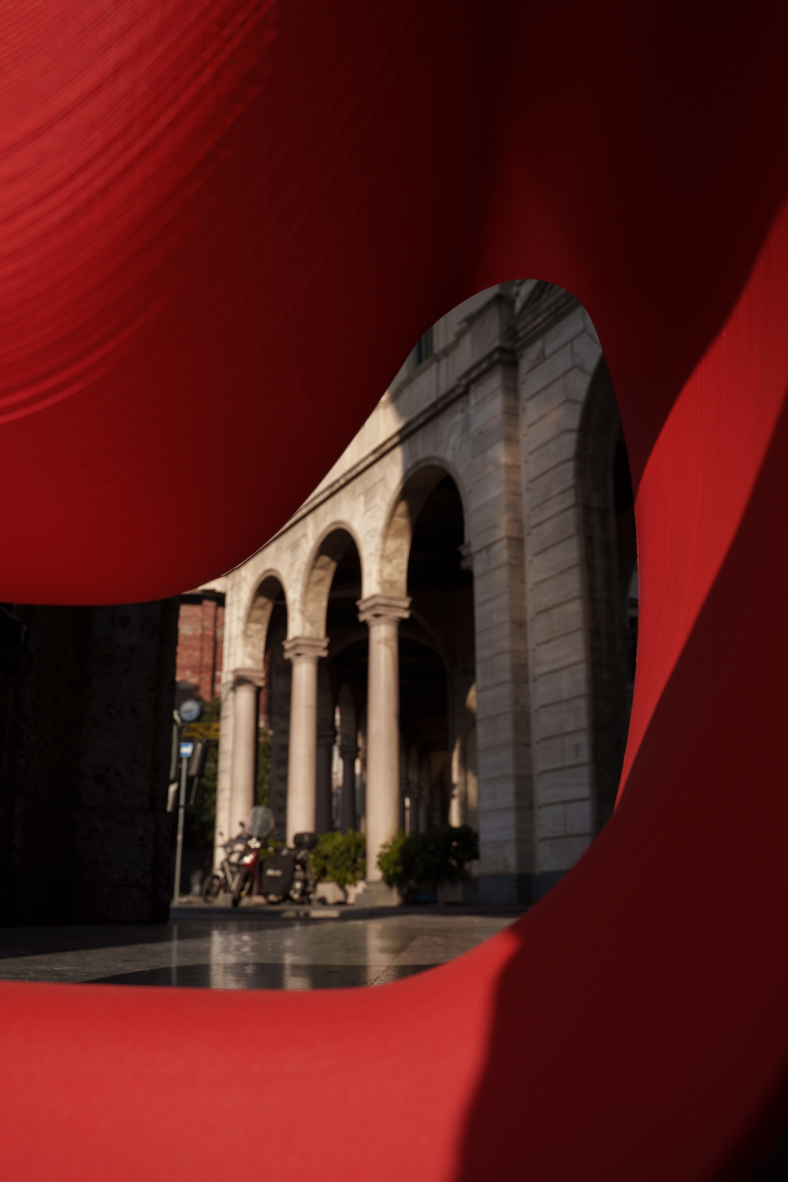 Vizcom. Dmitrii Shmatov — High-End Portrait & Fashion Photographer in Milan