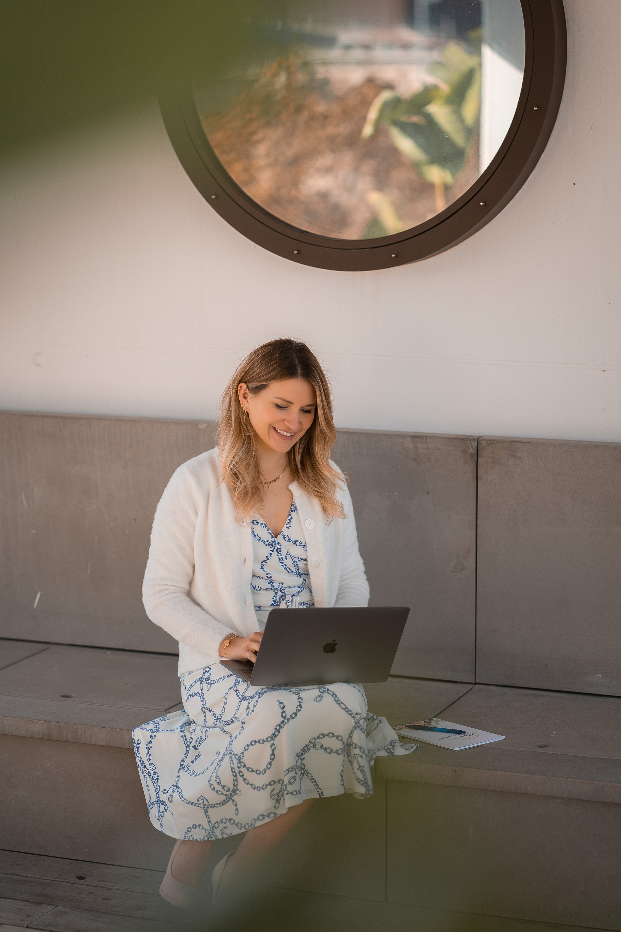 Simone, Altstadt von Palma. Deine Fotografin auf Mallorca für Familien und Business