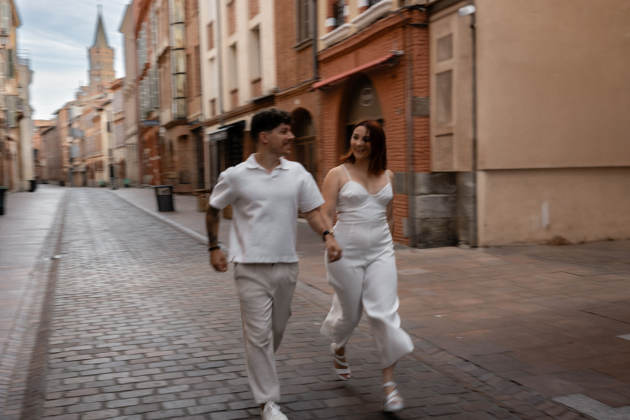 Engagement love Story in Toulouse. Eugénie Smirnova — photographe à Toulouse et dans le sud-ouest de la France