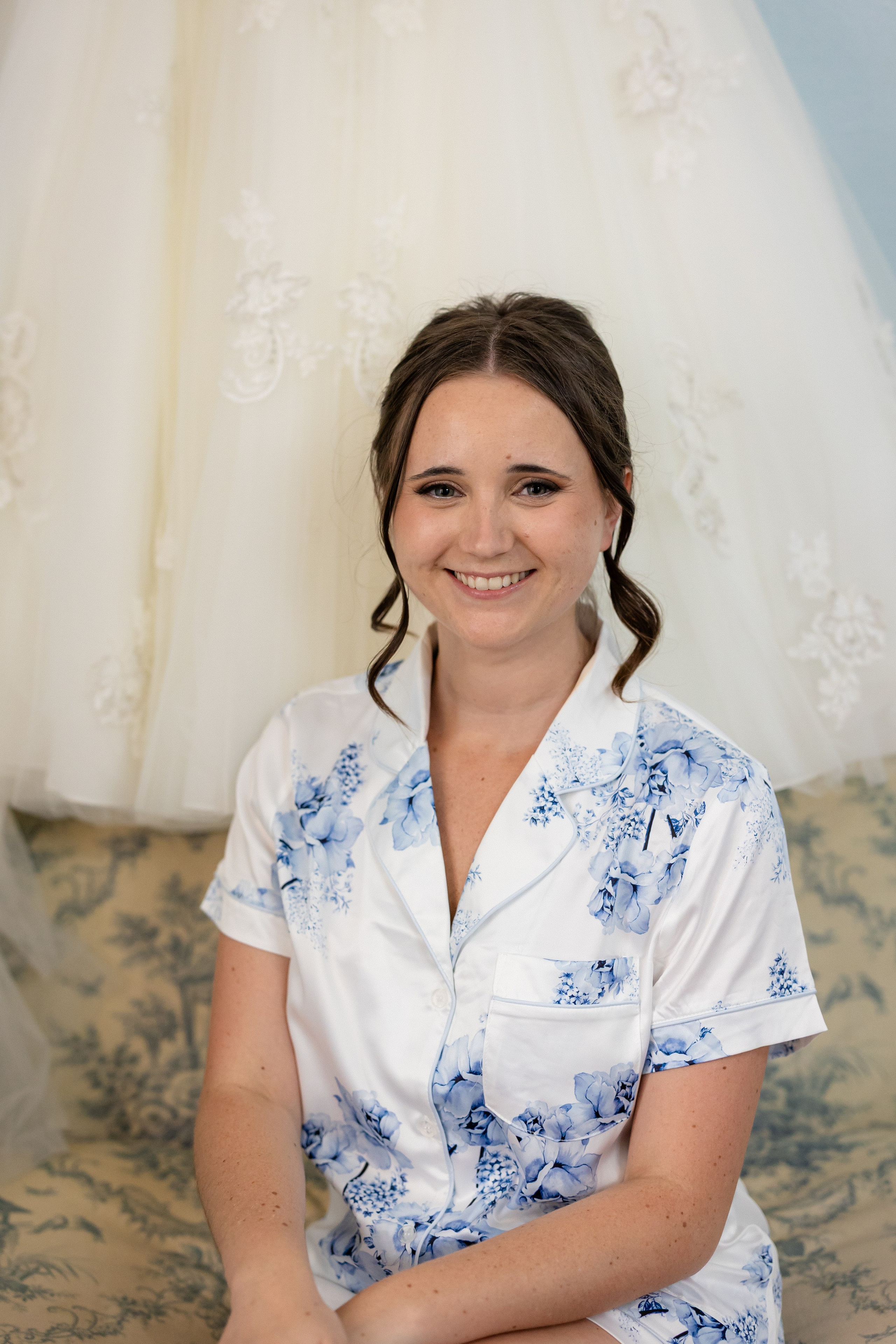Lester & Annalise’s Romantic Summer Wedding at Gassaway Mansion in Greenville, SC. Wedding and portrait photography in Greenville SC