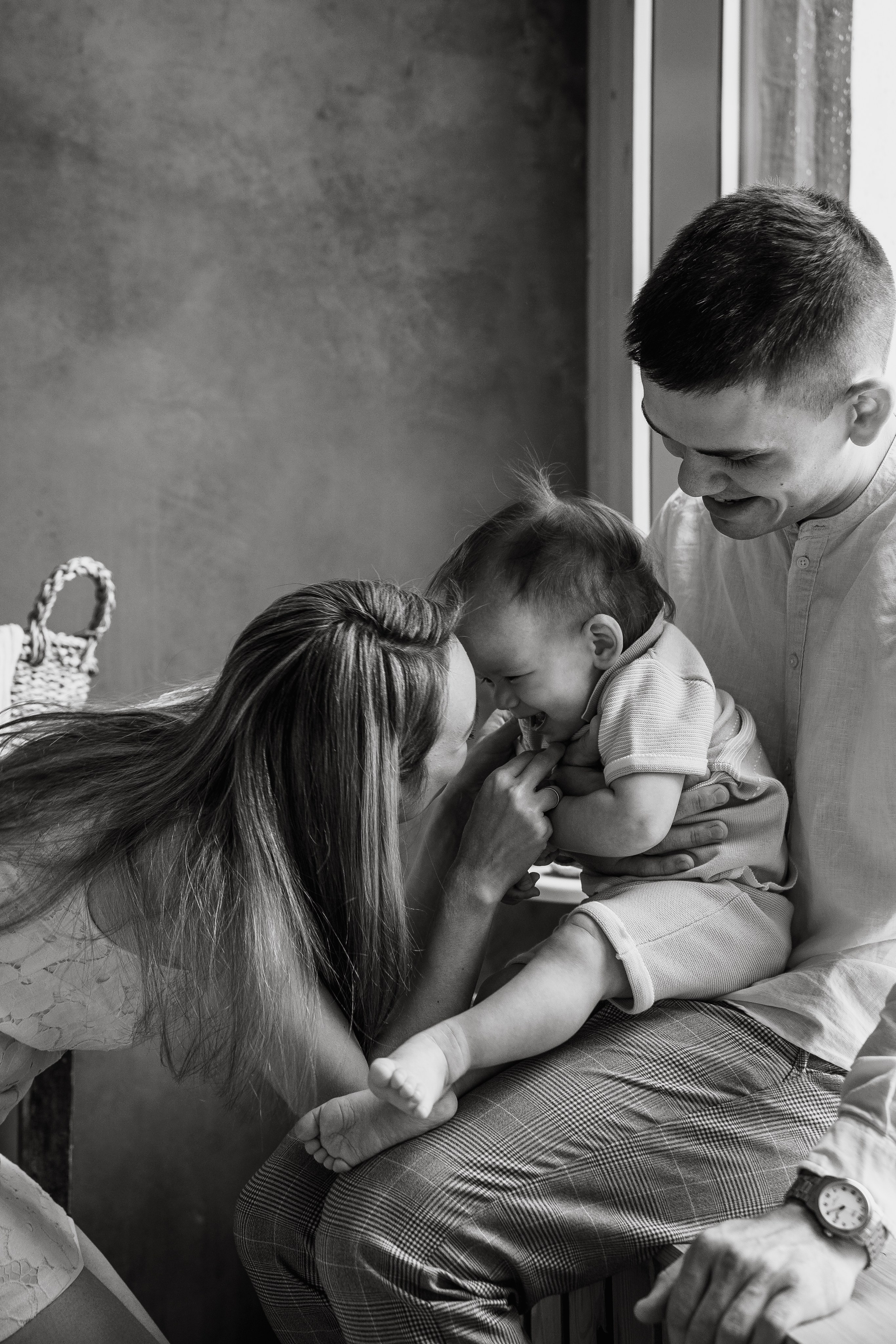 First Birthday Outdoor Session – Candid & Playful Photography. Alisa Tant — Family and newborn photographer Bucks County, Montgomery county, Philadelphia, NJ