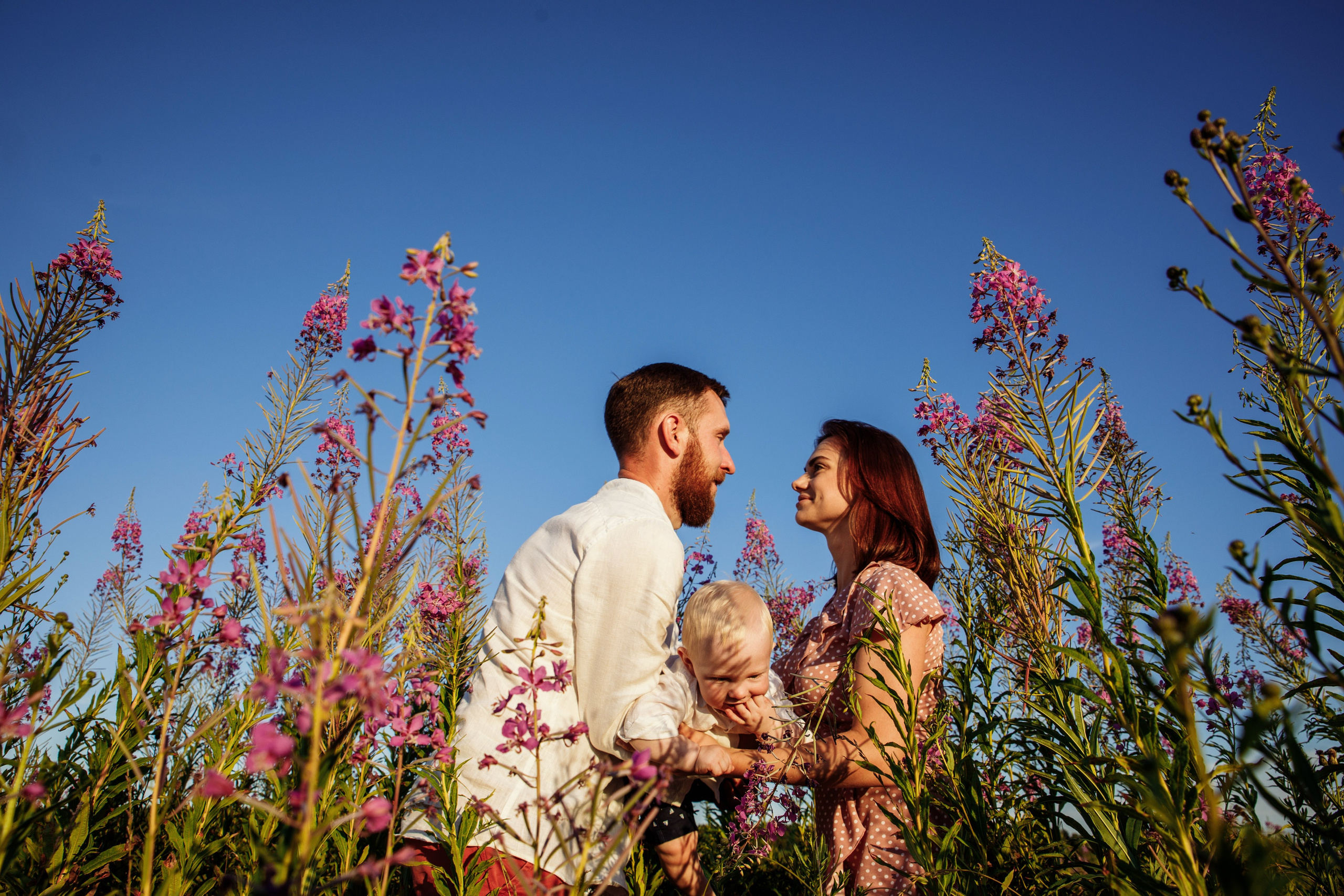 Outdoor First Birthday Photoshoot – Fun & Playful Moments. Alisa Tant — Family and newborn photographer Bucks County, Montgomery county, Philadelphia, NJ