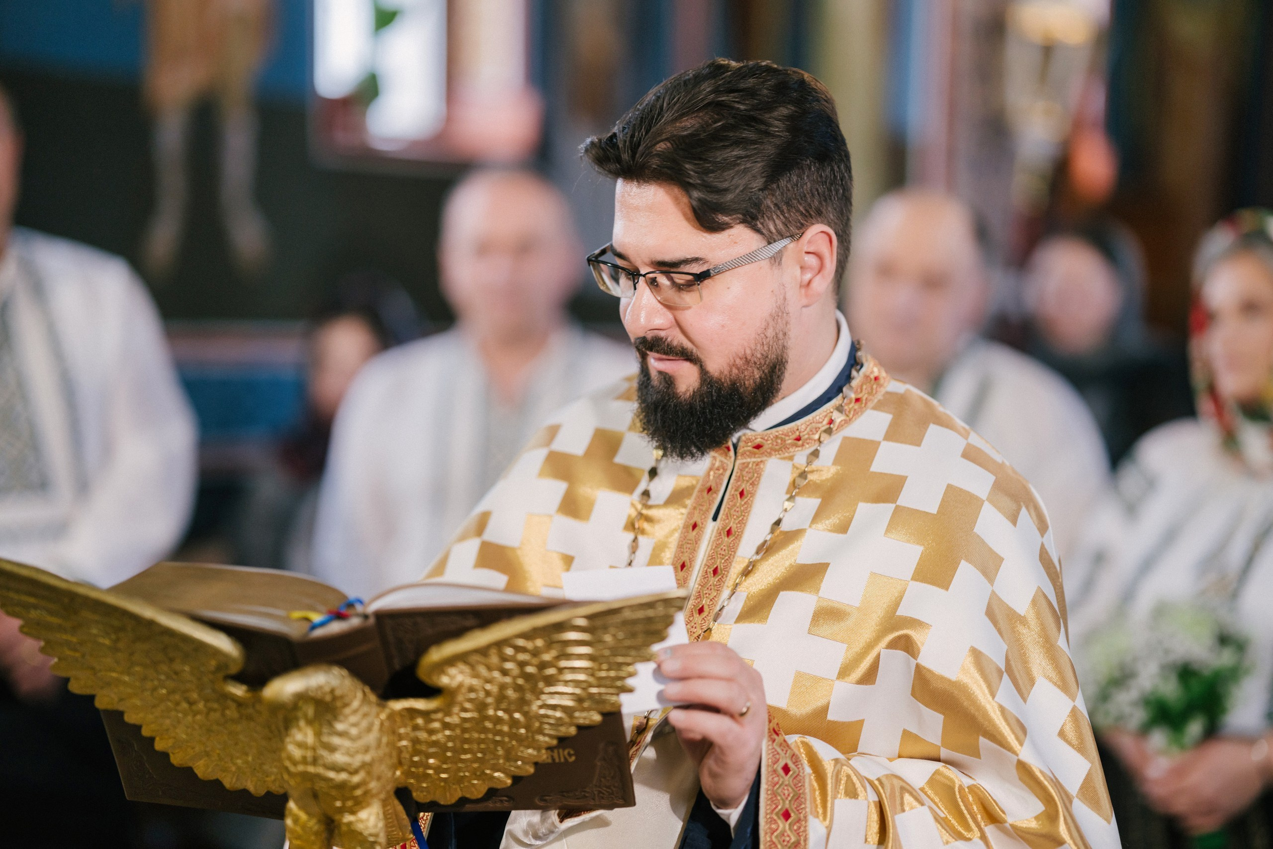 - nunta--fotograf-profesionist-botosani - fotografie-nunta-romantica - imagini-nunta-in-natura-alin-chirila-fotograf - fotografii-cuplu-indragostit-nunta-botosani - sedinta-foto-miri-andrei-iustina-alinofotostudio - amintiri-din-nunta-realizate-de-fotograf-profesionist - povestea-nuntii-andrei-si-iustina-in-imagini-alinofotostudio-fotograf evenimente- evenimente Botoșani -fotograf Suceava - fotograf Iași- servicii foto. servicii foto Botoșani. servicii foto video Botoșani. fotograf nunta. fotograf evenimente. fotograf nunta Botoșani. Alin chirila. Alin chirila fotograf. Alinofotostudio.- servicii foto. servicii foto Botoșani. servicii foto video Botoșani. fotograf nunta. fotograf evenimente. fotograf nunta Botoșani. Alin chirila. Alin chirila fotograf. Alinofotostudio.fotograf stare civilă,poze stare civilă,album foto stare civilă,servicii foto suceava,fotograf evenimente suceava,fotograf nuntă suceava,poze cununie civilă,ședință foto stare civilă,sesiune foto suceava,fotograf profesionist suceava,fotograf botosani,stare civila botosani,alinofotostudio,alin chirila fotograf.servicii foto. servicii foto Botoșani. servicii foto video Botoșani. fotograf nunta. fotograf evenimente. fotograf nunta Botoșani. Alin chirila. Alin chirila fotograf. Alinofotostudio.fotograf stare civilă,poze stare civilă,album foto stare civilă,servicii foto suceava,fotograf evenimente suceava,fotograf nuntă suceava,poze cununie civilă,ședință foto stare civilă,sesiune foto suceava,fotograf profesionist suceava,fotograf botosani,stare civila povestitor prin fotografiebotosani,alinofotostudio,alin chirila fotograf,servicii foto. servicii foto Botoșani. servicii foto video Botoșani. fotograf nunta. fotograf evenimente. fotograf nunta Botoșani. Alin chirila. Alin chirila fotograf. Alinofotostudio.fotograf stare civilă,poze stare civilă,album foto stare civilă,servicii foto suceava,fotograf evenimente suceava,fotograf nuntă suceava,poze cununie civilă,ședință foto stare civilă,sesiune foto suceava,fotograf profesionist suceava,fotograf botosani,stare civila botosani,alinofotostudio,alin chirila fotograf,cununie religioasă botoșani,andreea și neculai,capela militară botoșani,foto conacul zăicești,fotograf nuntă botoșani,fotograf cununie religioasă,foto evenimente botoșani,poze cununie capela militară,ședință foto zăicești,fotograf profesionist botoșaniMire și mireasă – Sergiu & Liliana – ziua nunții, 2024 - Emoții în ziua nunții – Sergiu și Liliana - Dansul mirilor – fotografie artistică nuntă 2024 - Sedinta foto romantică în natură – Sergiu & Liliana - Rochia de mireasă și detalii de nuntă elegan-Album de cununie civilă Florin și Anda – Fotografii profesionale realizate de Alin Chirilă în Botoșani -fotograf prin fotografie-Ședință foto Trash the Dress pe muntele Rarău cu Iulian și Iuliana – fotografie de cuplu, natură montană, emoție autentică surprinsă de Alin Chirilă, povestitor prin fotografie.- "Iulian și Iuliana pe crestele Rarăului – fotografie Trash the Dress în natură" - "Cuplu îmbrățișat la apus pe muntele Rarău – ședință foto după nuntă" - "Rochie de mireasă în vânt pe munte – Trash the Dress Rarău-1. Iulian și Iuliana pe muntele Rarău – ședință foto Trash the Dress în natură, cu peisaj montan spectaculos 2. Cuplu în îmbrățișare pe Rarău – emoție autentică surprinsă după nuntă 3. Rochie de mireasă în bătaia vântului – fotografie artistică Trash the Dress în munți 4. Mire și mireasă privind spre orizont – dragoste și libertate pe muntele Rarău 5. Iuliana zâmbind în rochia de mireasă – portret în natură, Trash the Dress 6. Iulian ținându-și mireasa de mână – ședință foto romantică pe munte 7. Detaliu cu rochia pe stâncă – estetică naturală Trash the Dress Rarău 8. Cuplu în mers pe poteca Rarăului – fotografie simbolică de după nuntă 9. Apus de soare pe Rarău în spatele mirilor – imagine de poveste Trash the Dress 10. Iulian și Iuliana râzând împreună – momente autentice surprinse de Alin Chirilă, povestitor prin fotografie