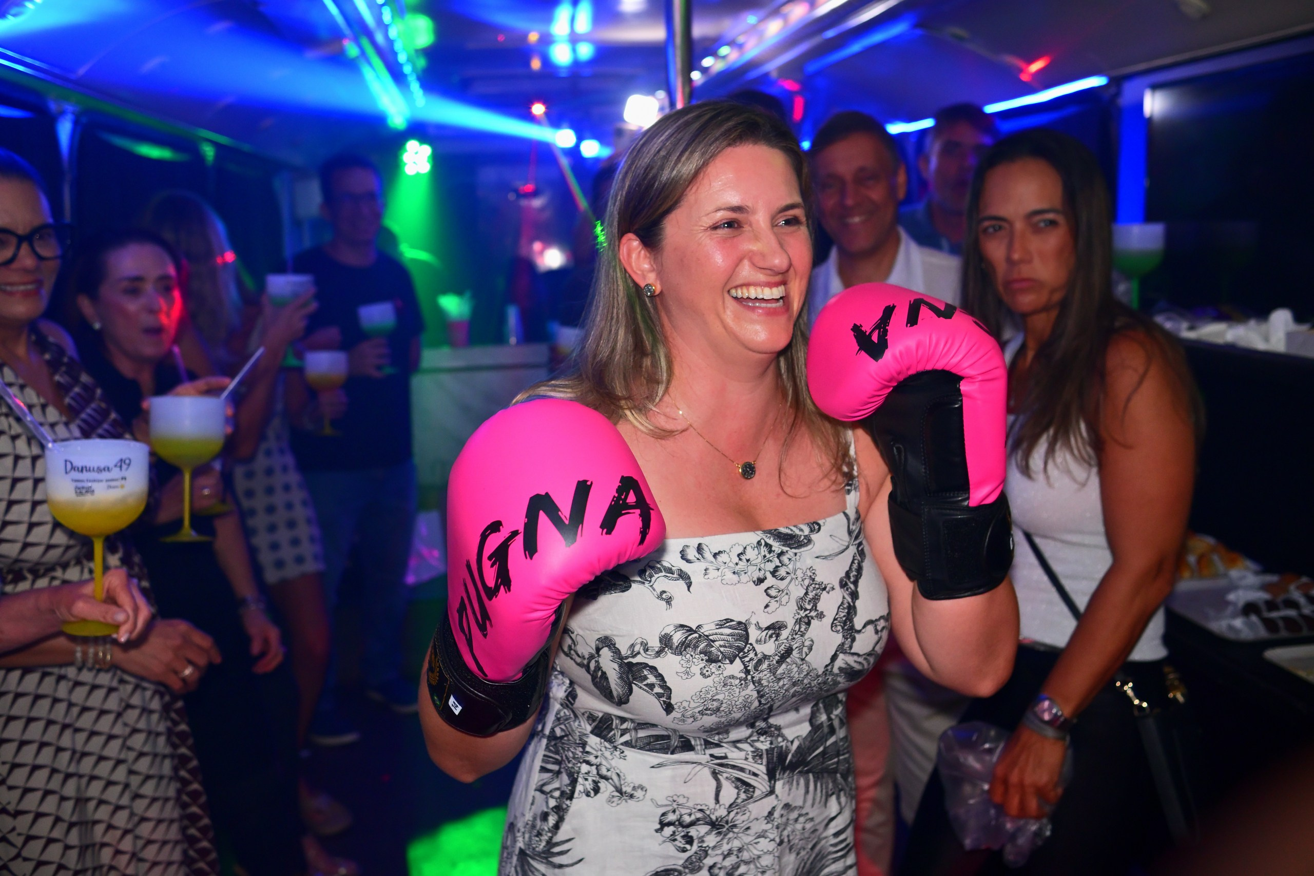 Fotógrafo em Salvador, Ensaios, Eventos, Balada, Ônibus Balada, Balada em Salvador