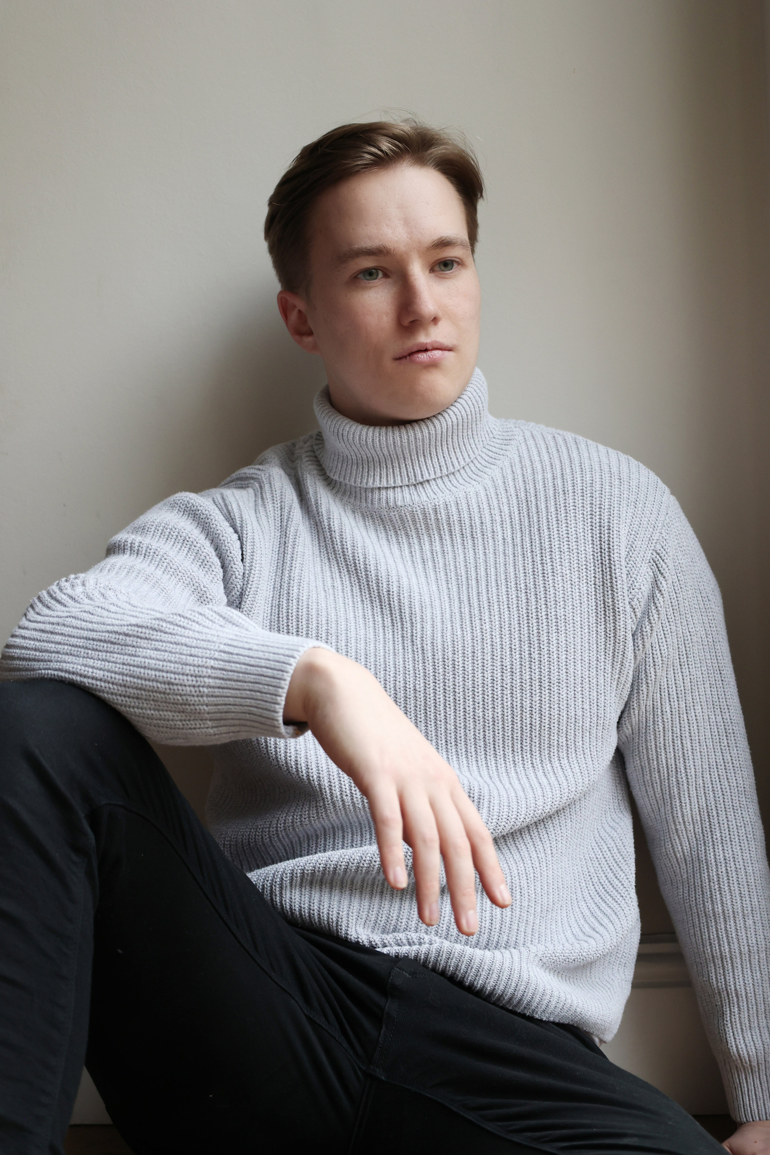 Oleg. Couples and portraits photographer Wimbledon London