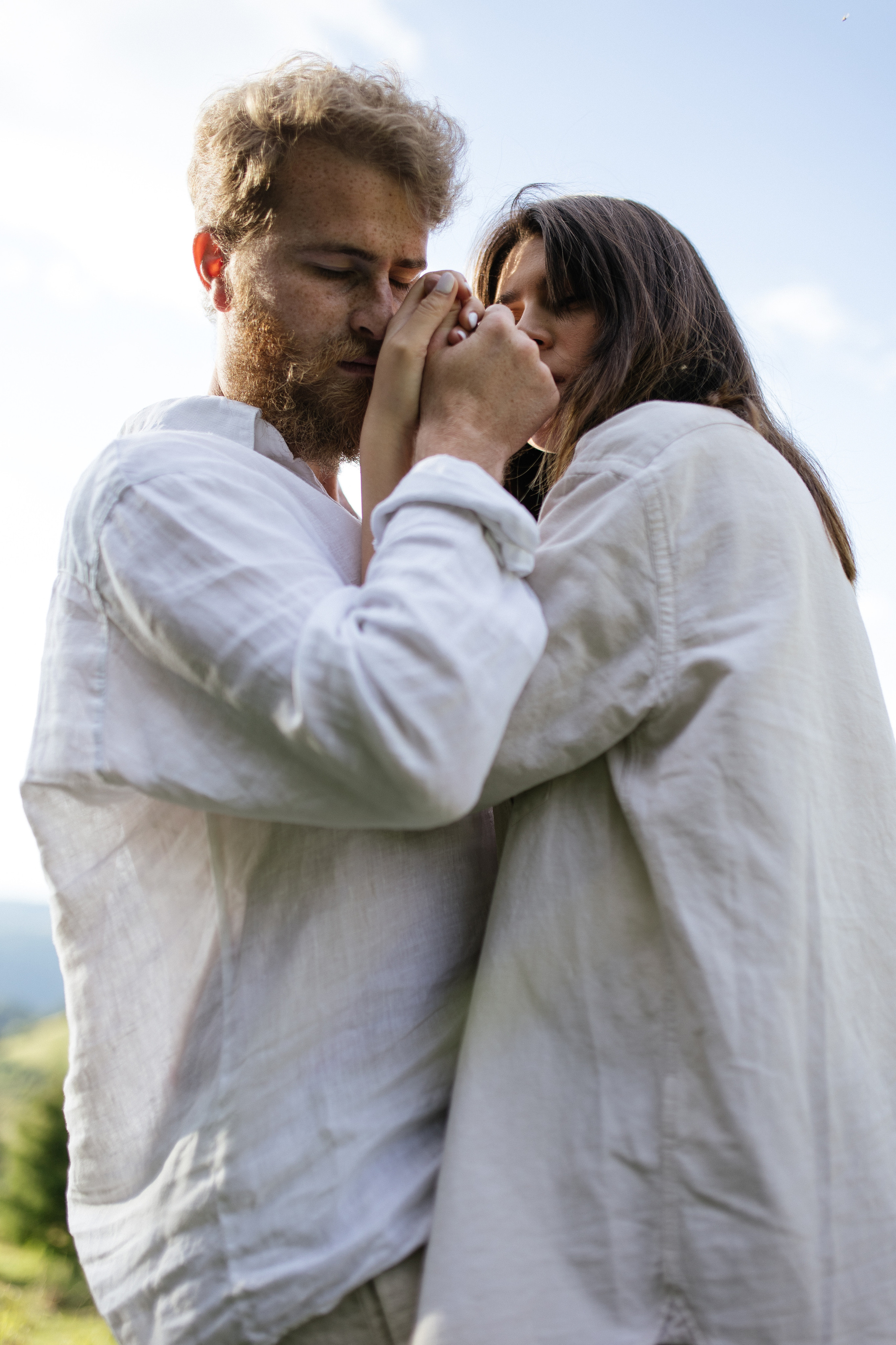 Airy couple session up in the mountains. Italy wedding photographer. Wedding photographer and videographer based in Timisoara, Romania
