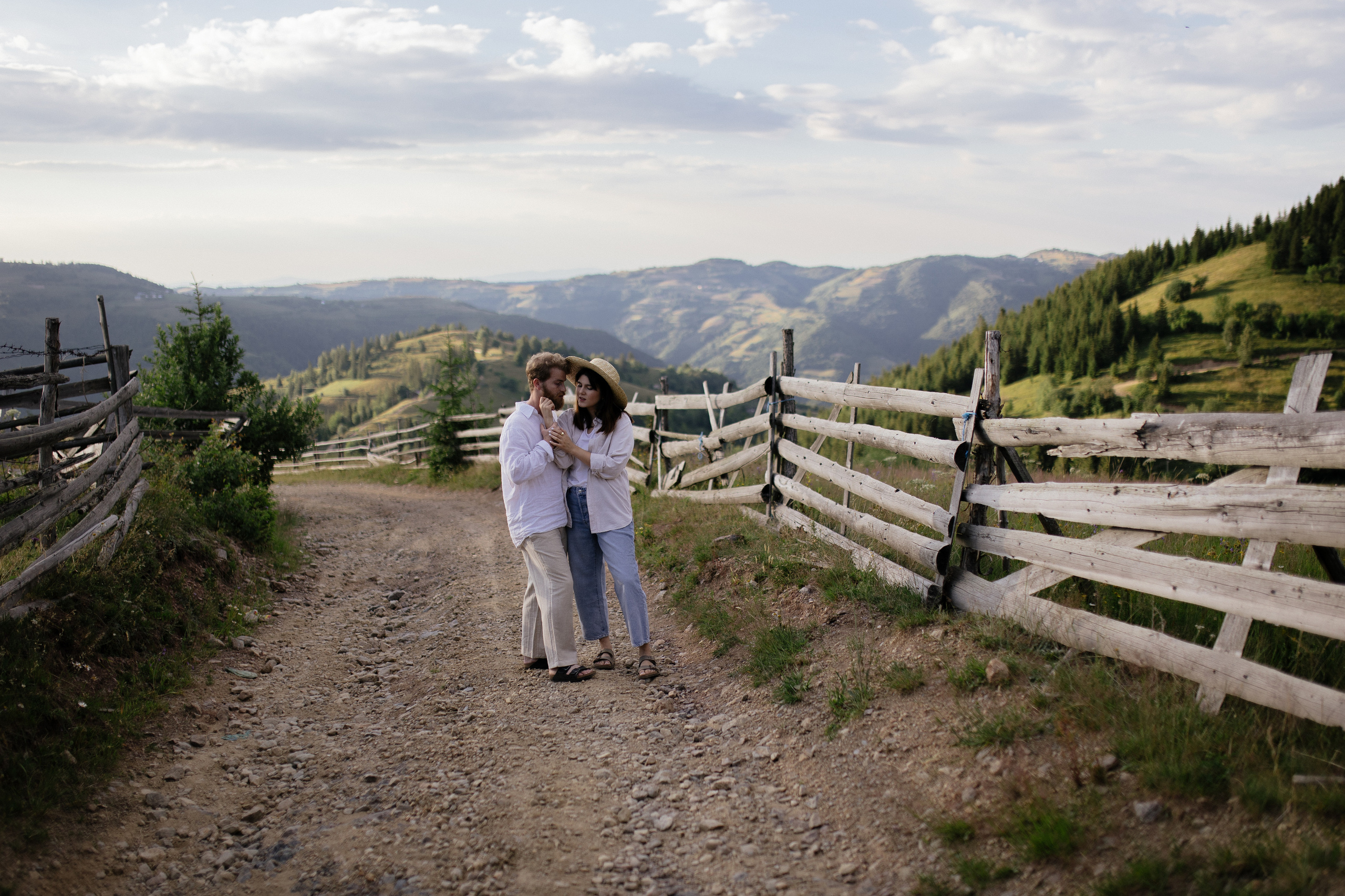 Airy couple session up in the mountains. Italy wedding photographer. Wedding photographer and videographer based in Timisoara, Romania