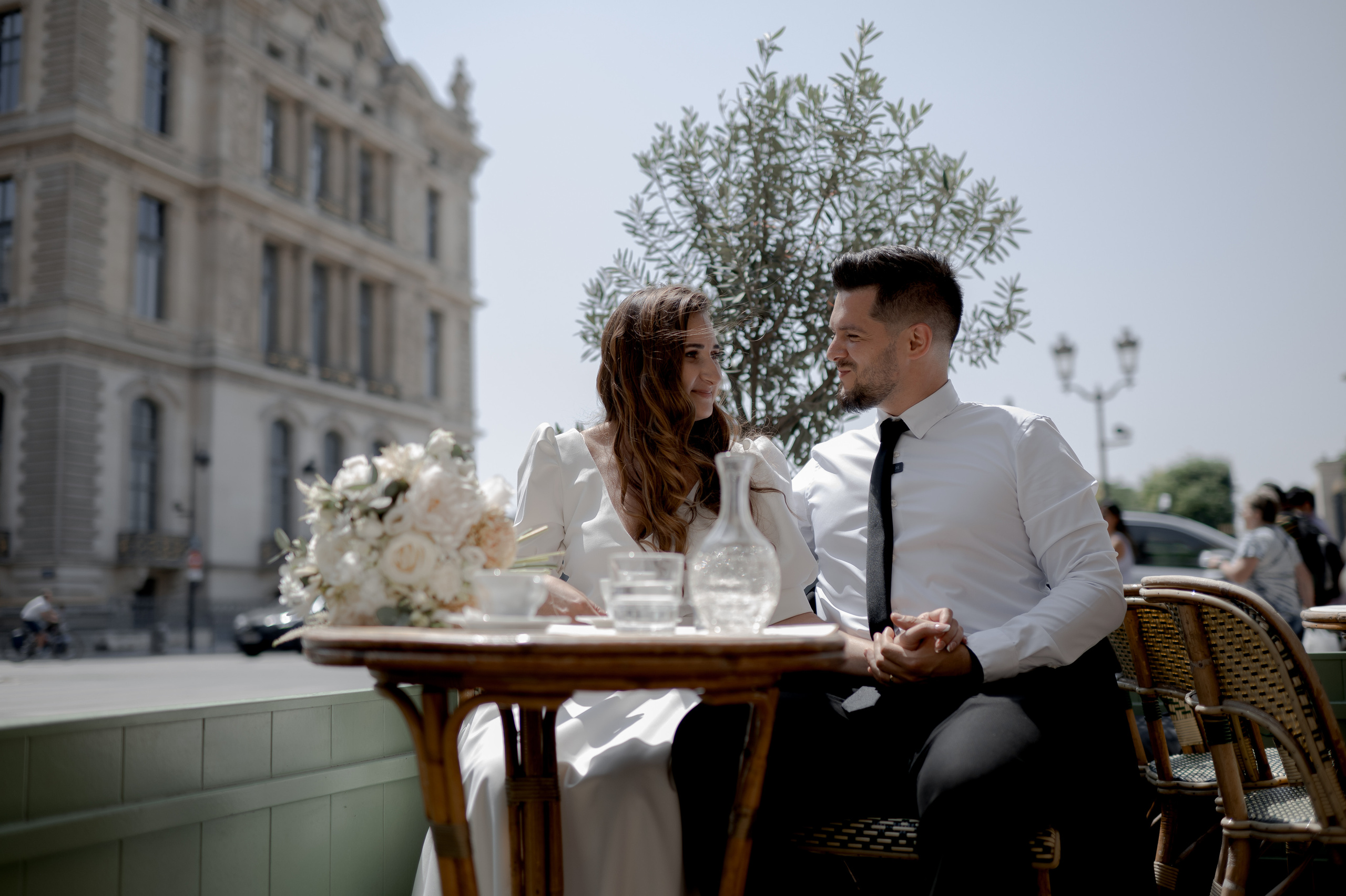 Paris Wedding on The Seine. Wedding photographer and videographer based in Timisoara, Romania