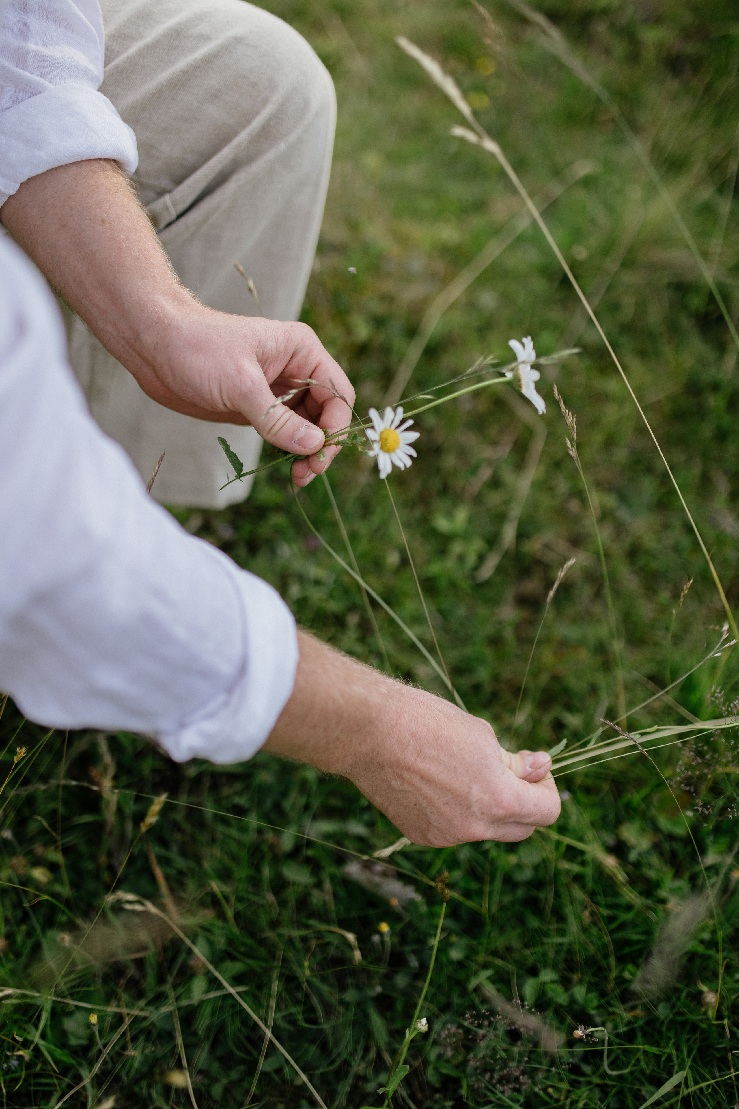 Airy couple session up in the mountains. Italy wedding photographer. Wedding photographer and videographer based in Timisoara, Romania