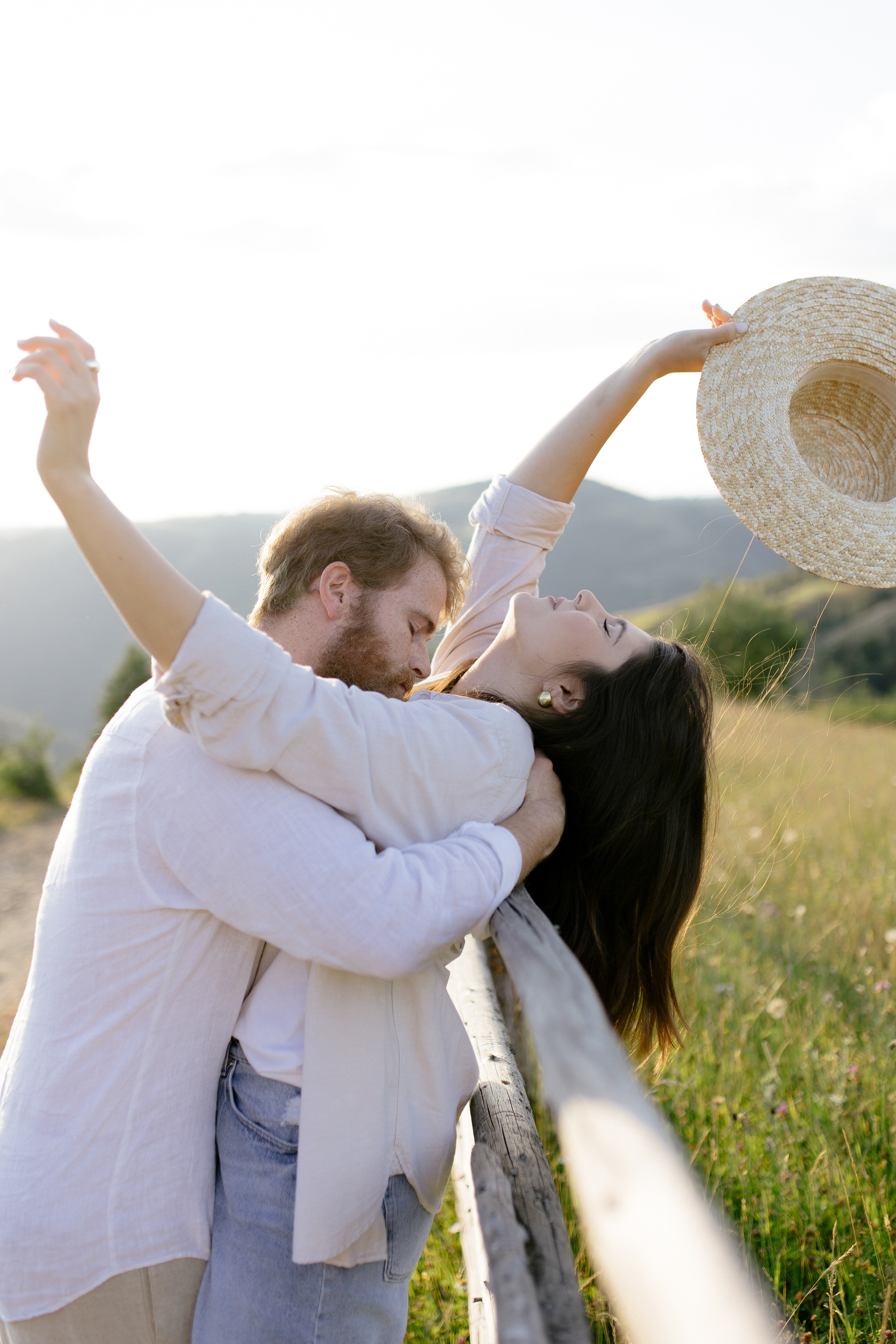 Airy couple session up in the mountains. Italy wedding photographer. Wedding photographer and videographer based in Timisoara, Romania