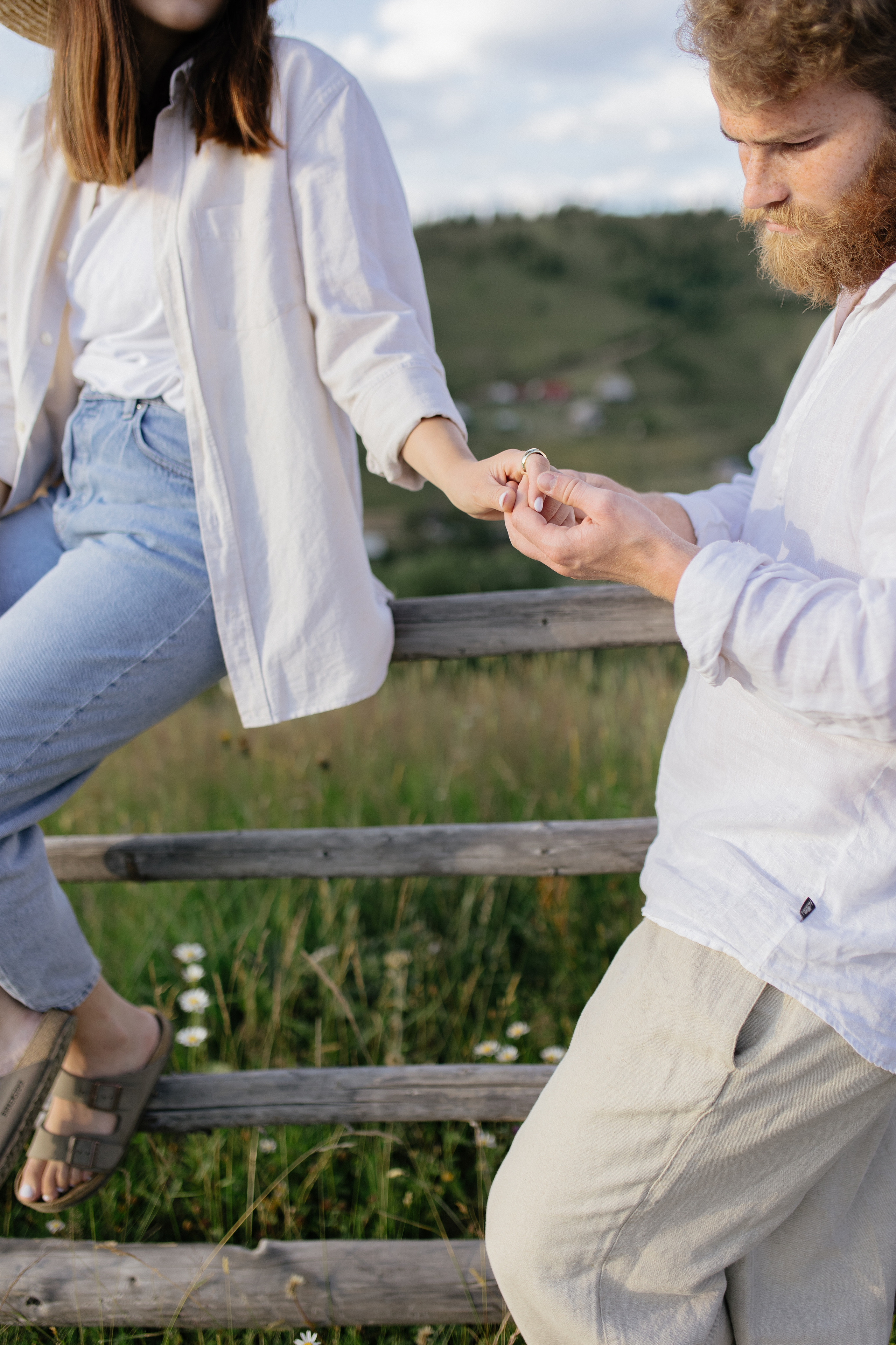 Airy couple session up in the mountains. Italy wedding photographer. Wedding photographer and videographer based in Timisoara, Romania