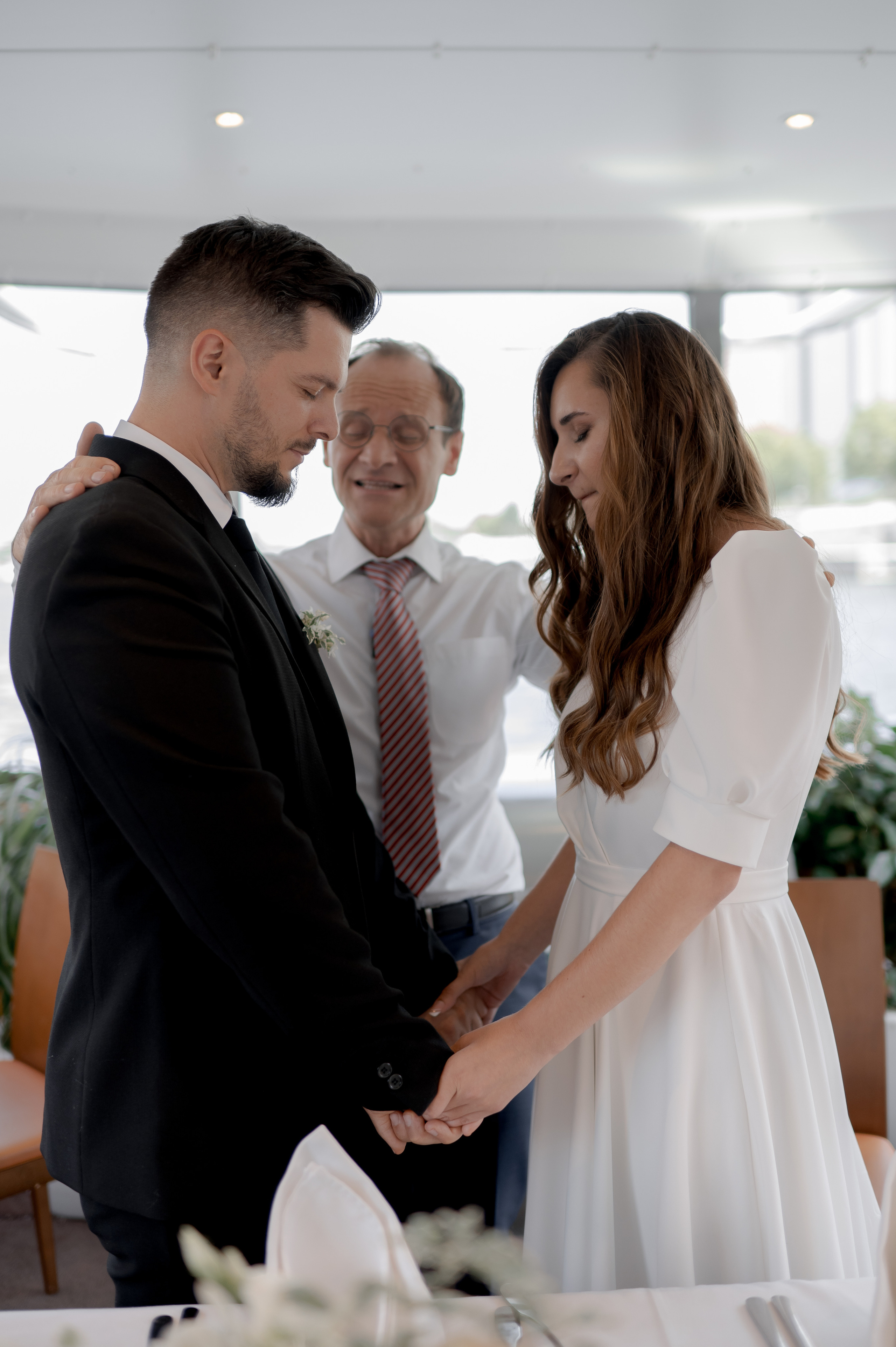 Stunning wedding on the Seine in Paris, highlighting an ASOS bridal dress. Affordable Paris wedding and budget photographer. Perfect destination wedding in Paris.