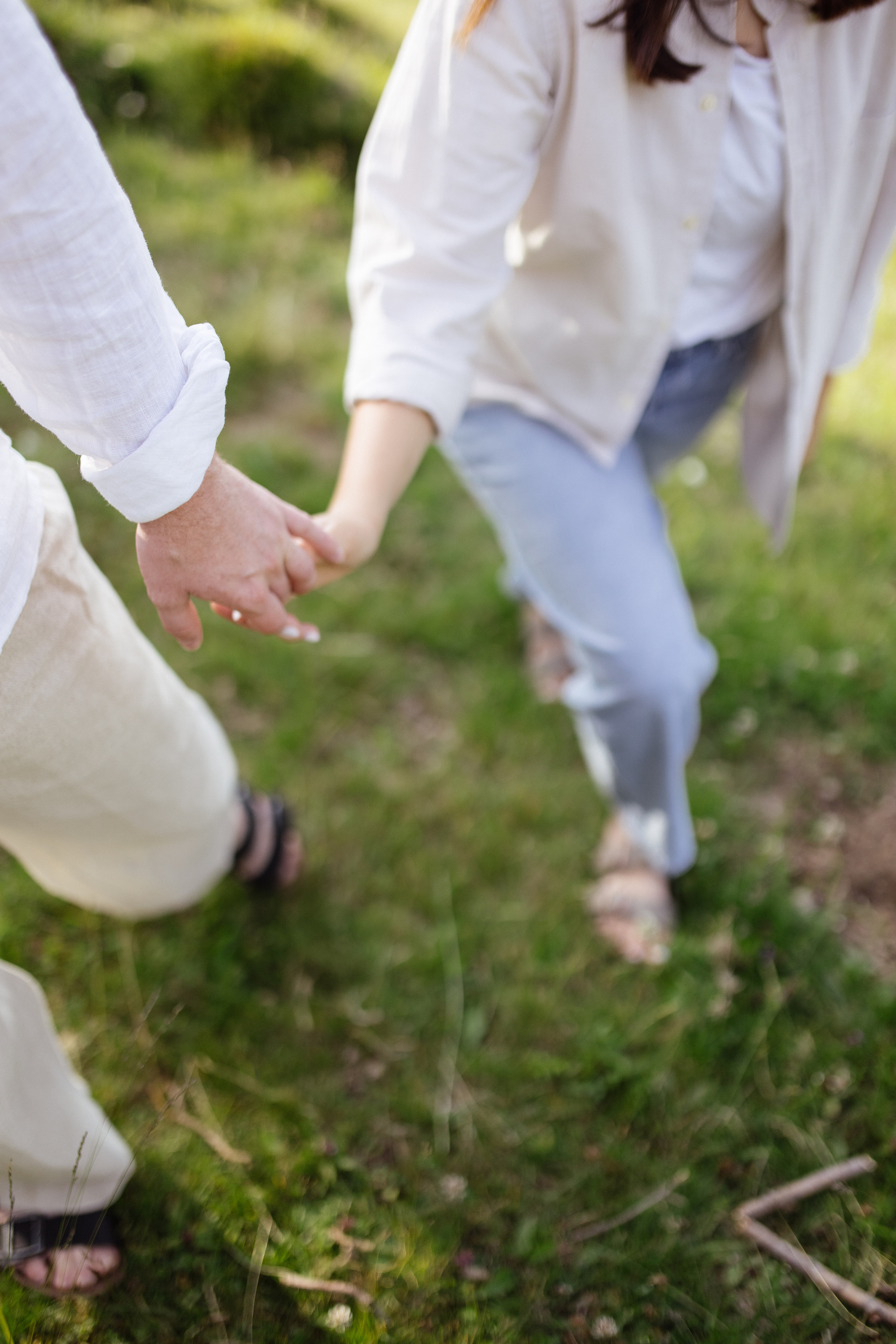 Airy couple session up in the mountains. Italy wedding photographer. Wedding photographer and videographer based in Timisoara, Romania
