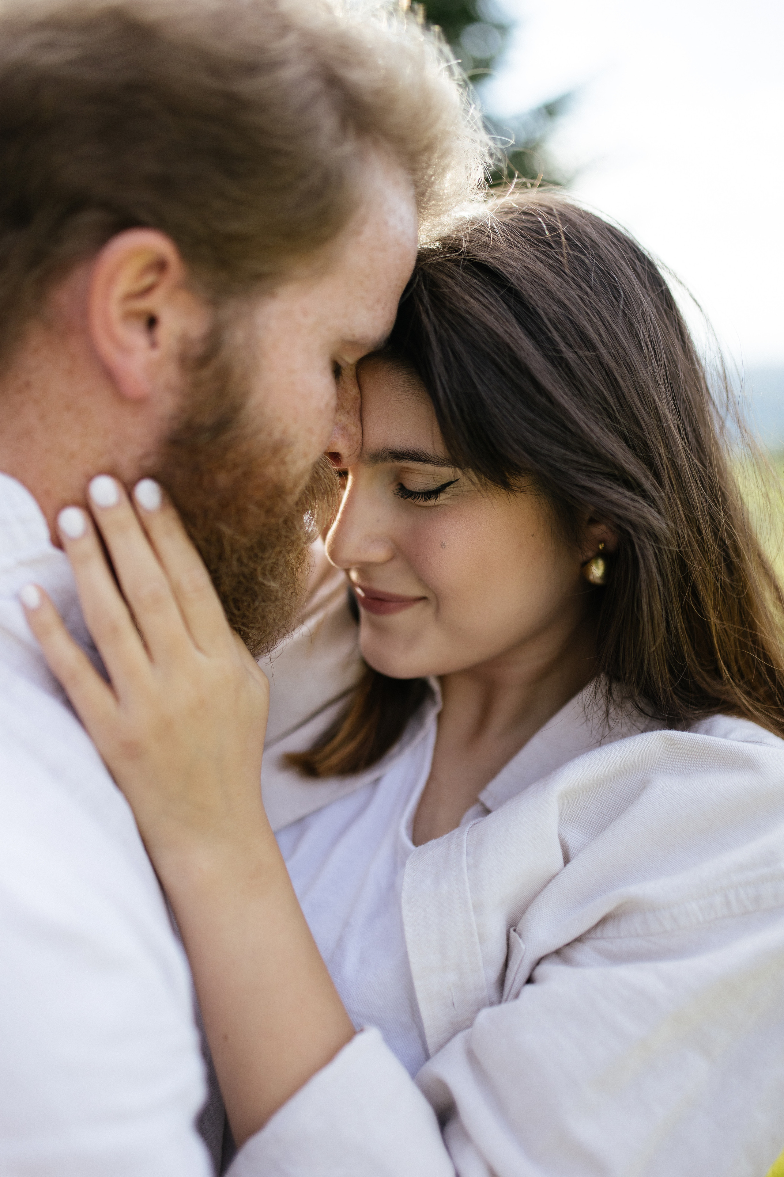 Airy couple session up in the mountains. Italy wedding photographer. Wedding photographer and videographer based in Timisoara, Romania