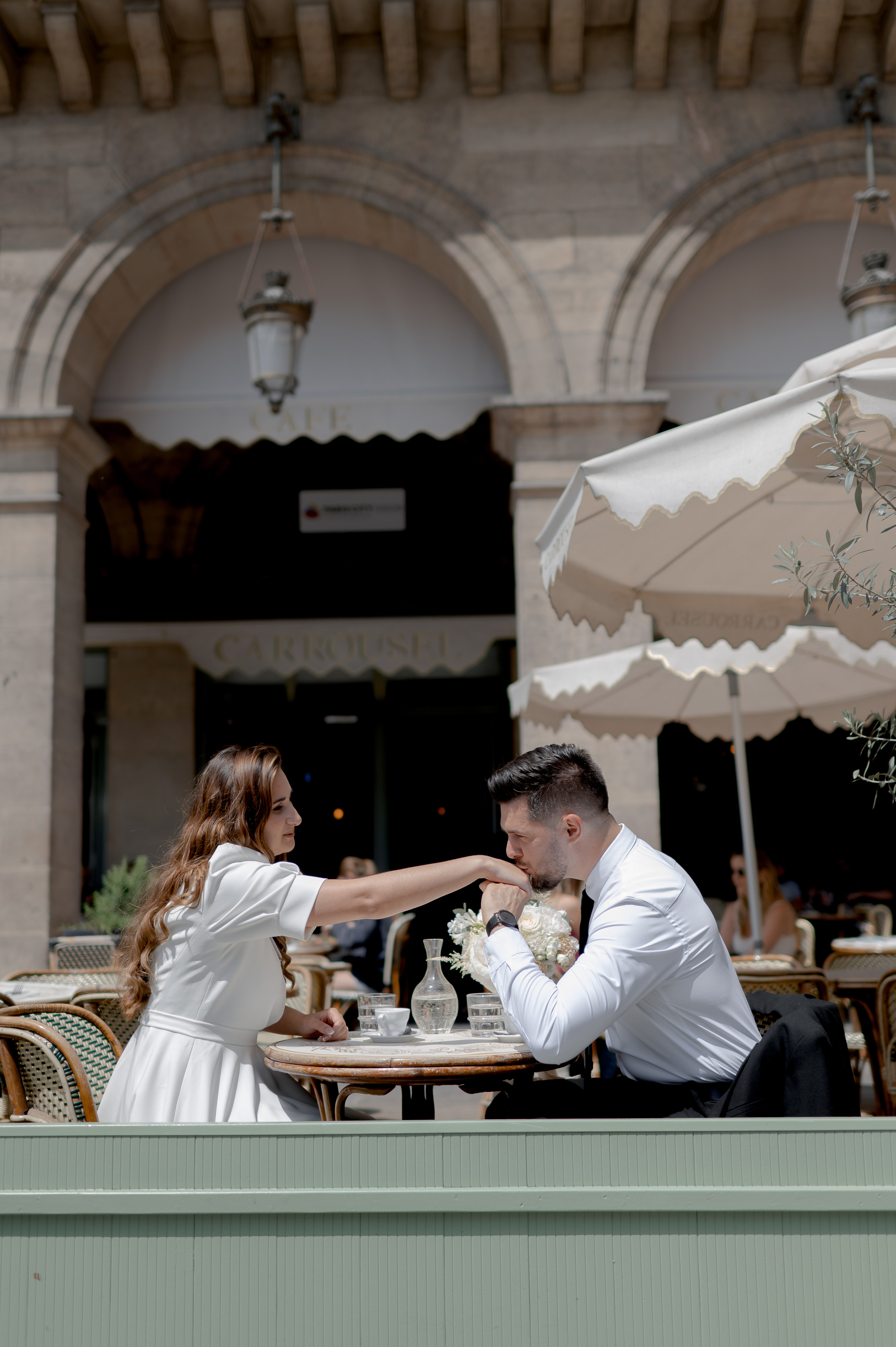Paris Wedding on The Seine. Wedding photographer and videographer based in Timisoara, Romania