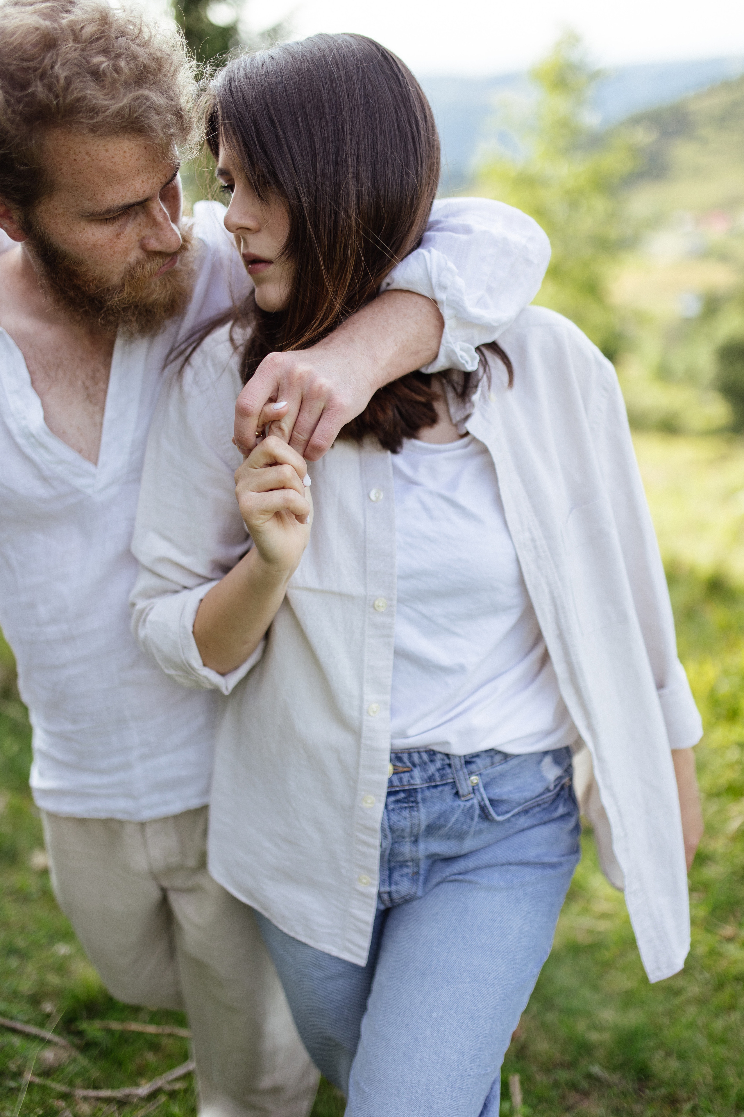 Airy couple session up in the mountains. Italy wedding photographer. Wedding photographer and videographer based in Timisoara, Romania