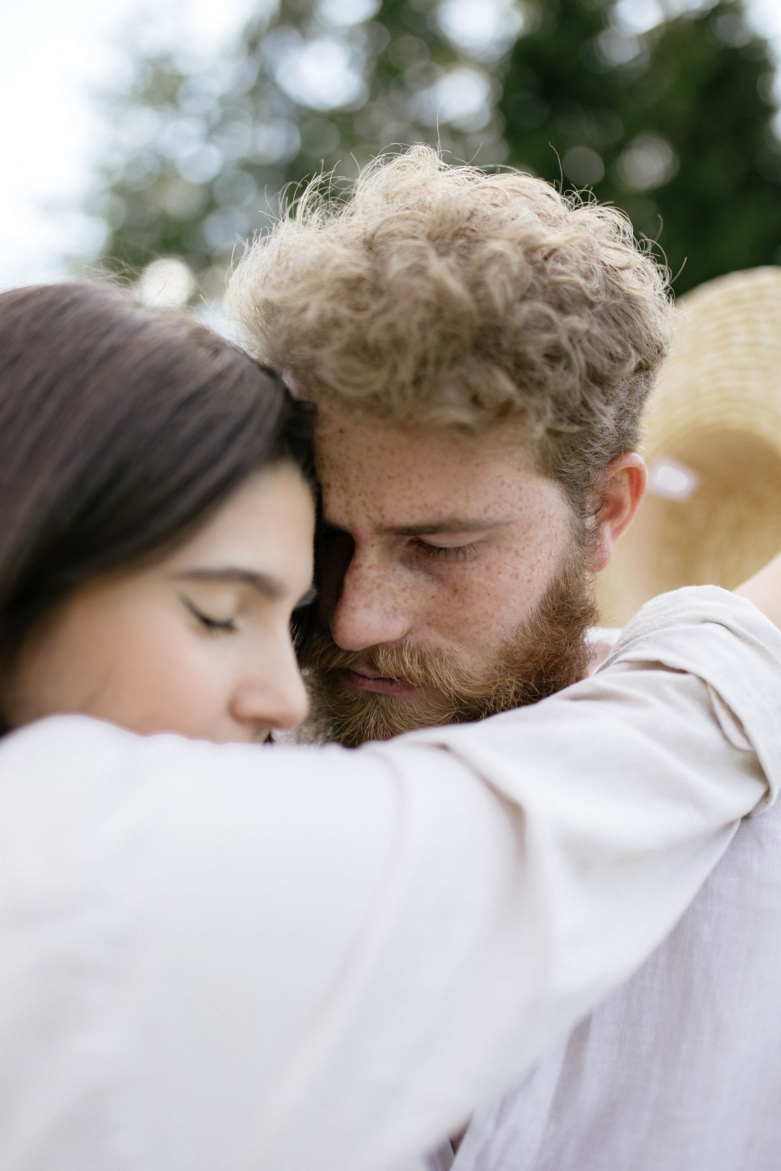 Airy couple session up in the mountains. Italy wedding photographer. Wedding photographer and videographer based in Timisoara, Romania