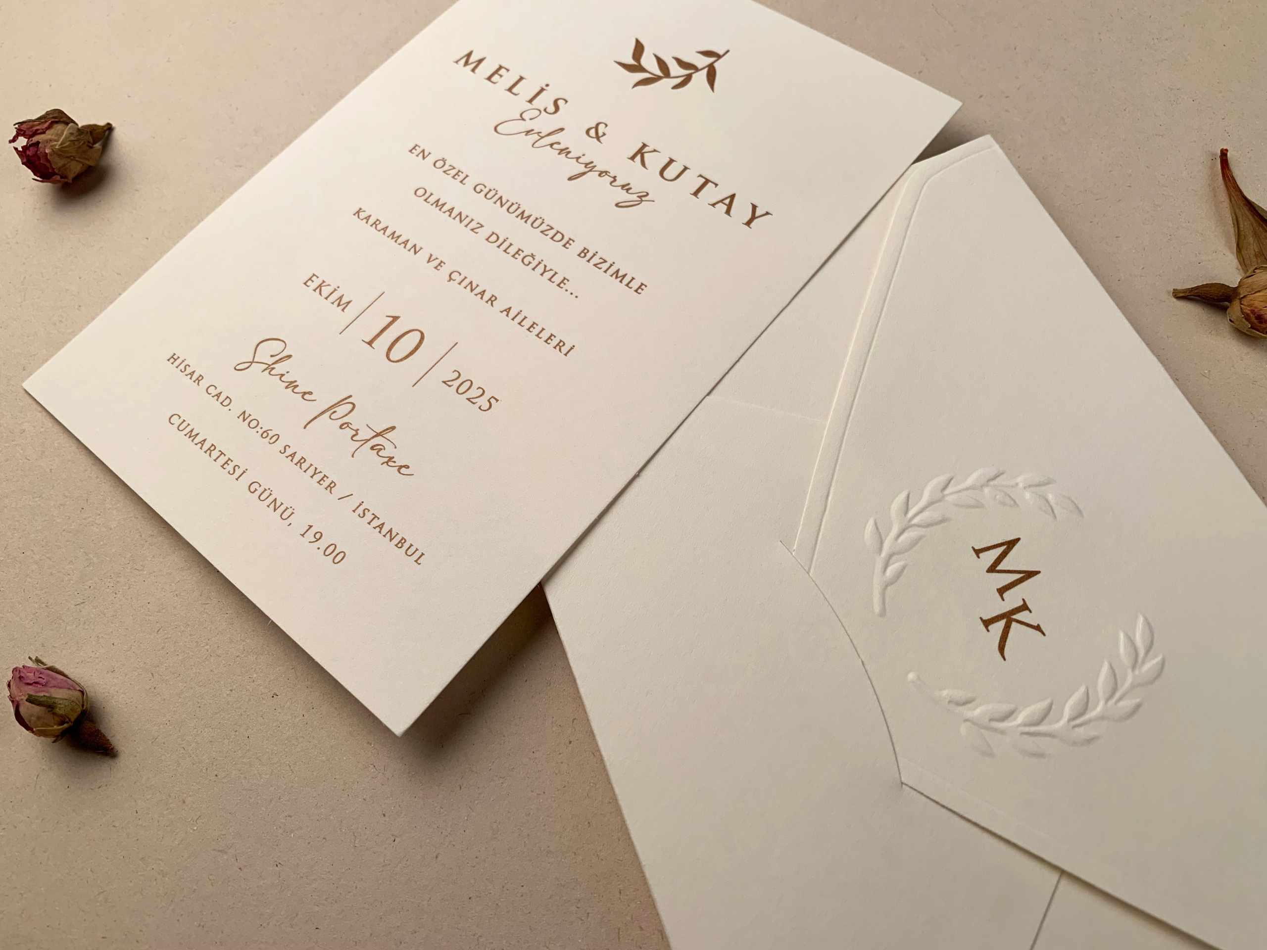 - invitații nuntă  - modele invitații nuntă  - invitații nuntă 2025  - invitații de nuntă elegante  - invitații de nuntă personalizate  - invitații nuntă online  - invitații nuntă handmade  - catalog invitații nuntă  - invitații originale nuntă  - invitații de nuntă moderne  - invitații nuntă vintage  - invitații nuntă rustice  - invitații nuntă clasice  - design invitații nuntă  - invitații de nuntă cu tematică.- invitații nuntă florale  - invitații nuntă boho  - invitații nuntă aurii  - invitații nuntă minimaliste  - invitații nuntă cu sigiliu  - invitații nuntă cu acuarelă  - invitații nuntă cu fotografie  - invitații nuntă cu inițiale  - invitații nuntă elegante alb-negru  - invitații nuntă cu hârtie texturată  - invitații nuntă cu decupaj laser  - invitații nuntă cu flori uscate. - print invitații nuntă  - invitații nuntă personalizate cu numele mirilor  - invitații nuntă cu plic inclus  - invitații nuntă cu cartolină dublă  - invitații nuntă calitate premium  - invitații nuntă ieftine  - invitații nuntă rapide.- invitații nuntă România  - invitații nuntă București / Botoșani . Iași suceava- invitații nuntă cu livrare în țară  - invitații nuntă online România.- „Invitație de nuntă elegantă cu design floral și plic crem”  - „Model de invitație de nuntă vintage cu sigiliu de ceară”  - „Set complet invitații de nuntă personalizate cu inițialele mirilor”  - „Invitație de nuntă modernă cu design minimalist și text negru pe fundal alb”  - „Invitație de nuntă rustică pe hârtie kraft cu șnur de iută”  - „Invitație de nuntă cu decupaj laser și detalii aurii” - „Invitație de nuntă în stil boho cu imprimeu floral colorat”  - „Invitație romantică de nuntă cu flori uscate și panglică din satin”  - „Invitație de nuntă clasică cu monogramă și font caligrafic”  - „Invitație de nuntă în stil glamour cu folie aurie și text embosat”- „Model de invitație de nuntă 2025 cu design elegant și font modern”  - „Cele mai noi invitații de nuntă 2025 – stil floral, sofisticat”