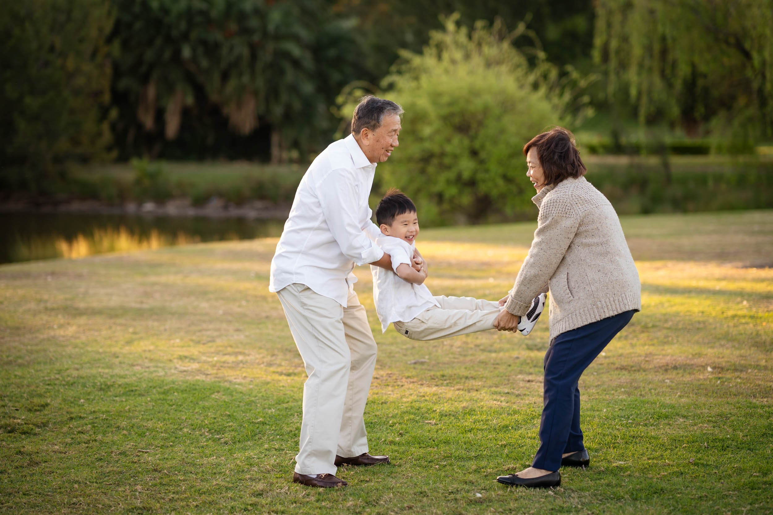 Best Extended Family and Grandparents Photography shoot in Sydney. Family and Maternity Photography in Sydney, Hills District