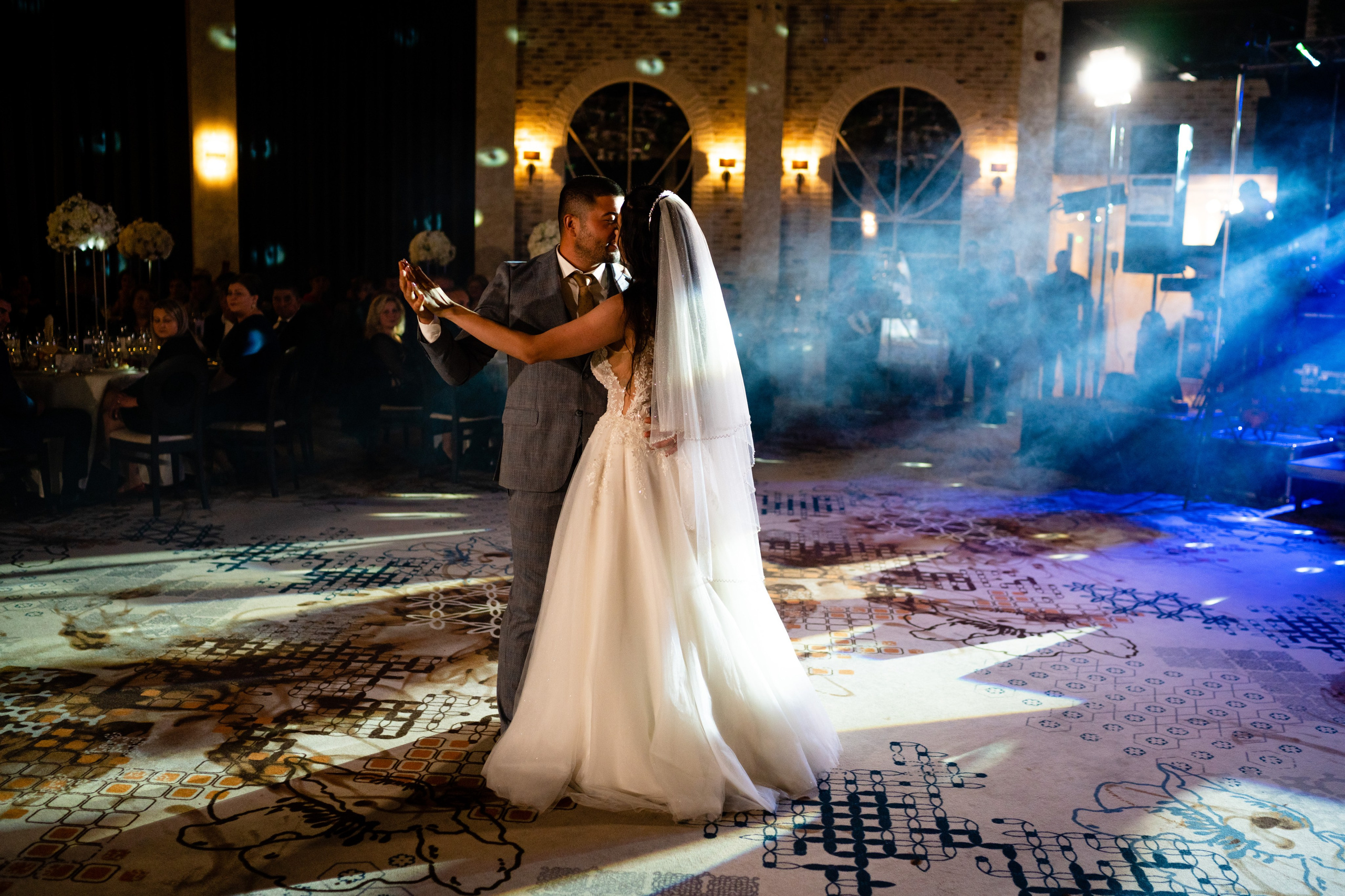 Elena & Cristi. Acasă