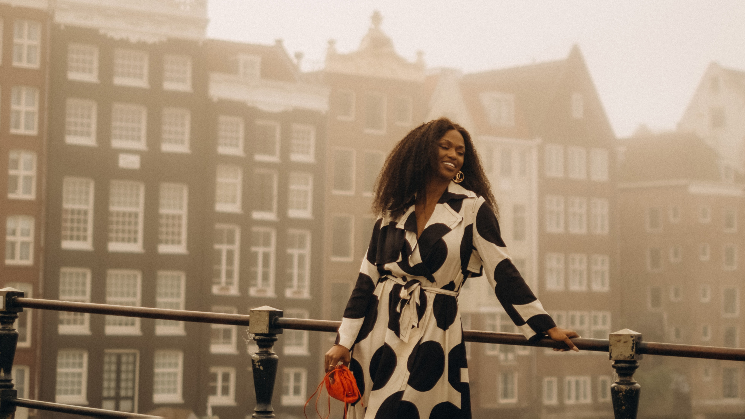 Lifestyle photographer in Amsterdam Astya Geza