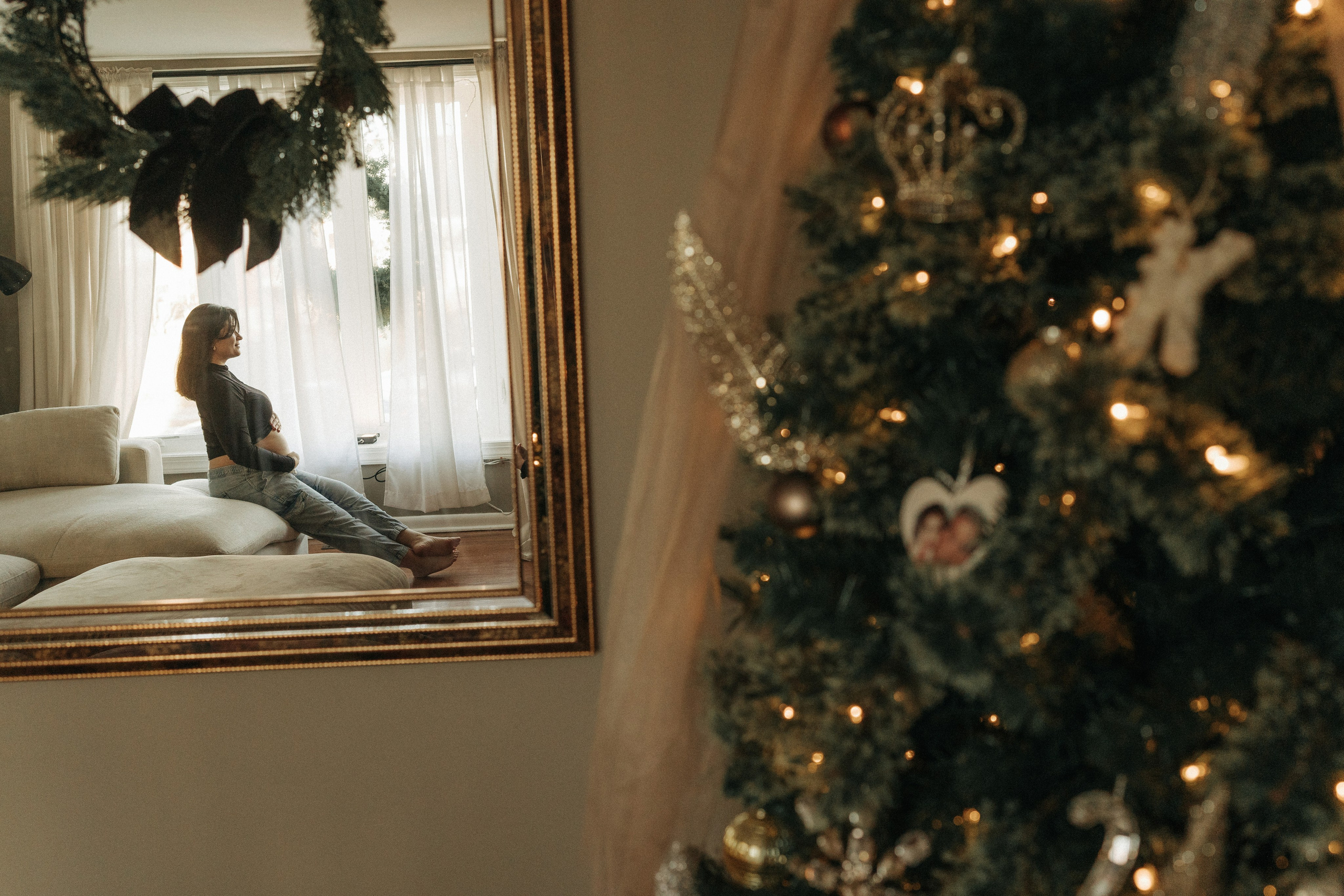 Home Maternity Photography – Relaxed & Candid Pregnancy Moments. Alisa Tant — Family and newborn photographer Bucks County, Montgomery county, Philadelphia, NJ